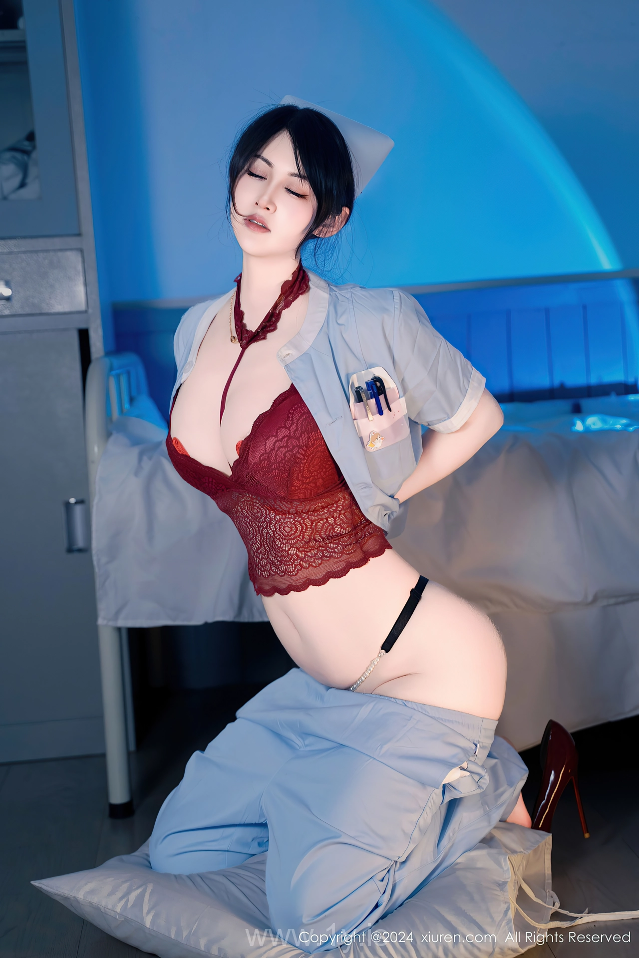 XIUREN(秀人网) No.8859 Ravishing Chinese Diva 诗诗kiki