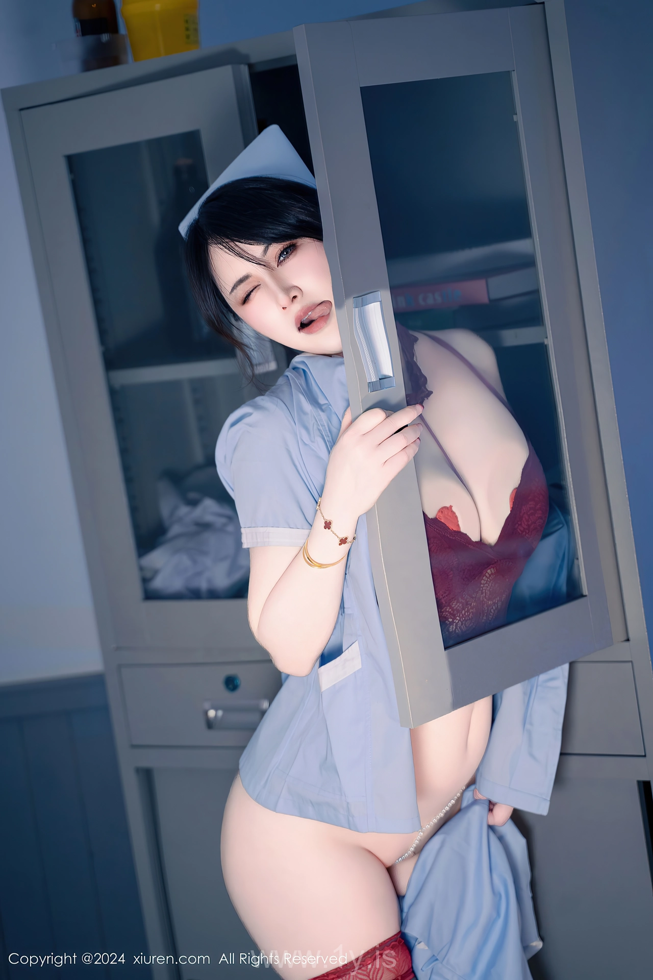 XIUREN(秀人网) No.8859 Ravishing Chinese Diva 诗诗kiki