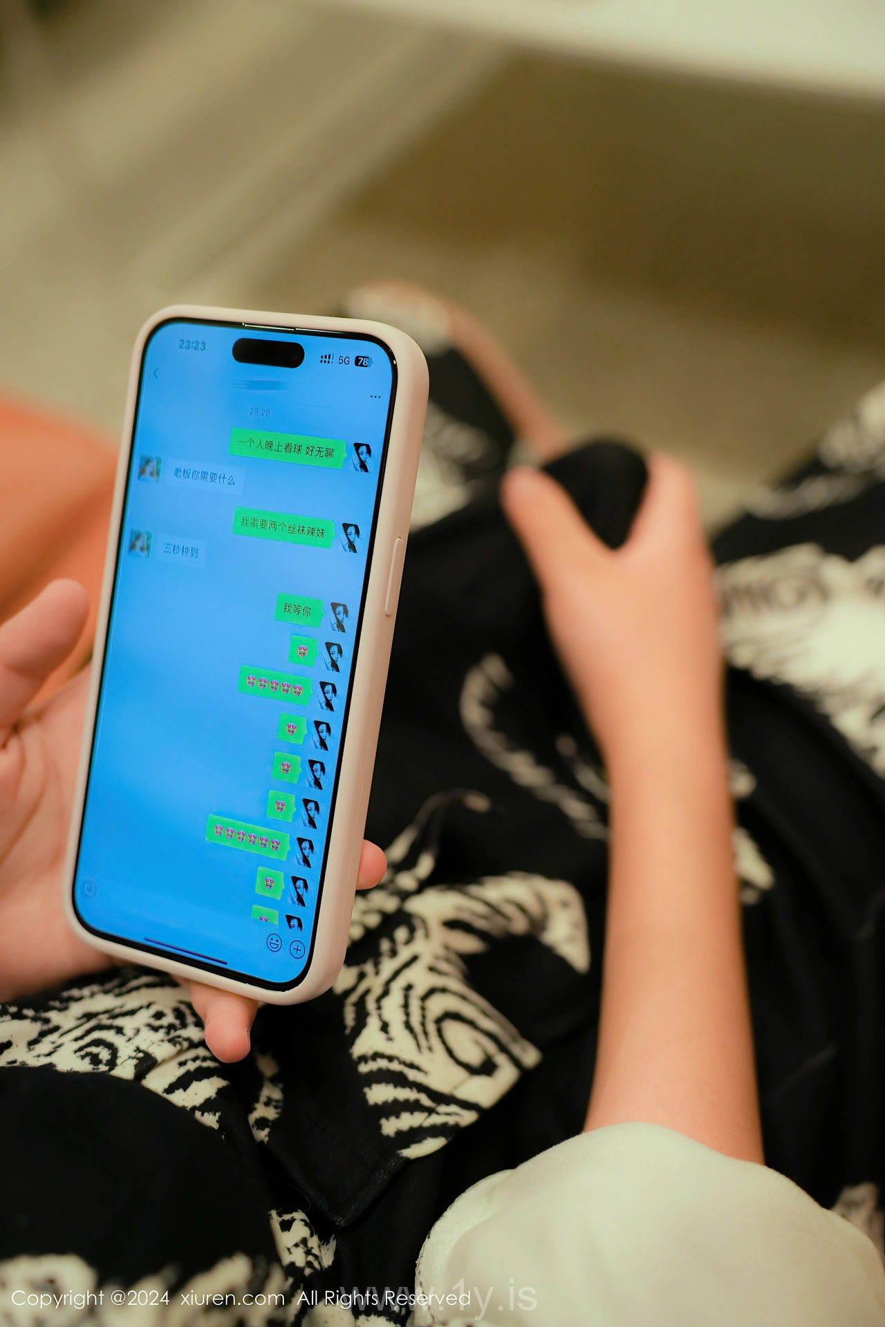 XIUREN(秀人网) No.8863 Stylish Chinese Peri 模特合集