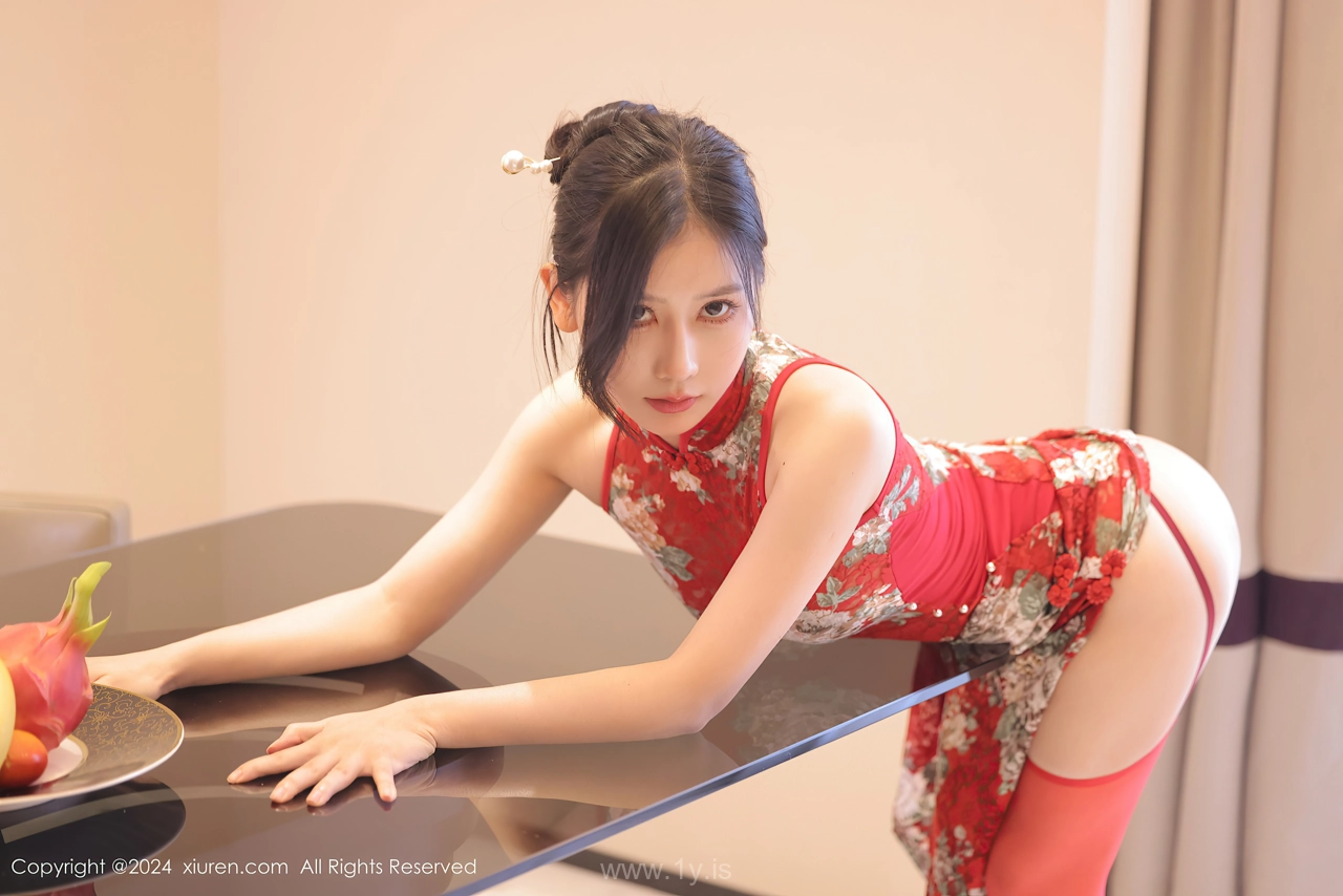 XIUREN(秀人网) No.8871 Trendy Asian Beauty Queen 尹甜甜