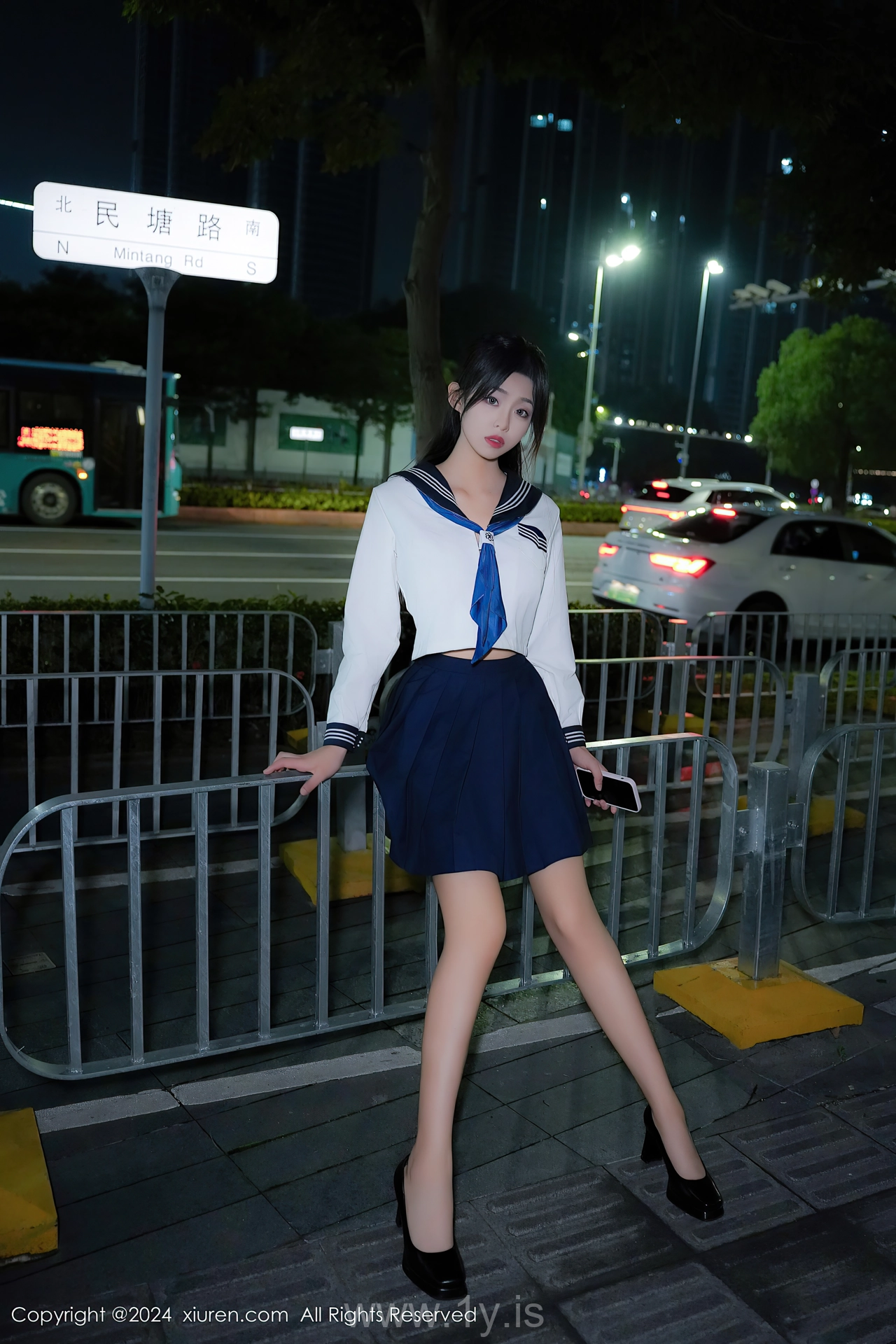 XIUREN(秀人网) No.8879 Innocent Chinese Nymph 董林越