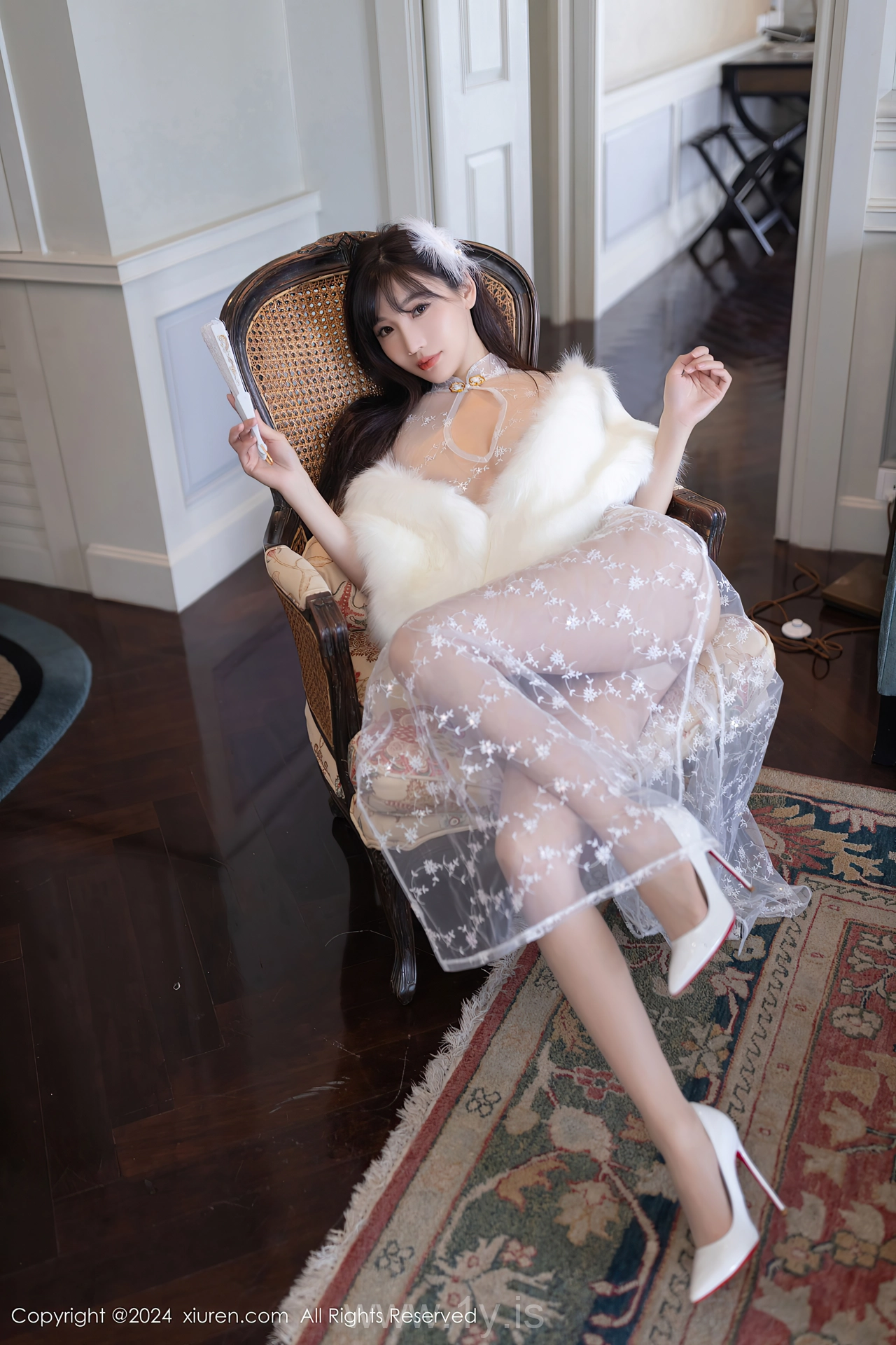 XIUREN(秀人网) No.8880 Quiet Chinese Rara Avis 陆萱萱