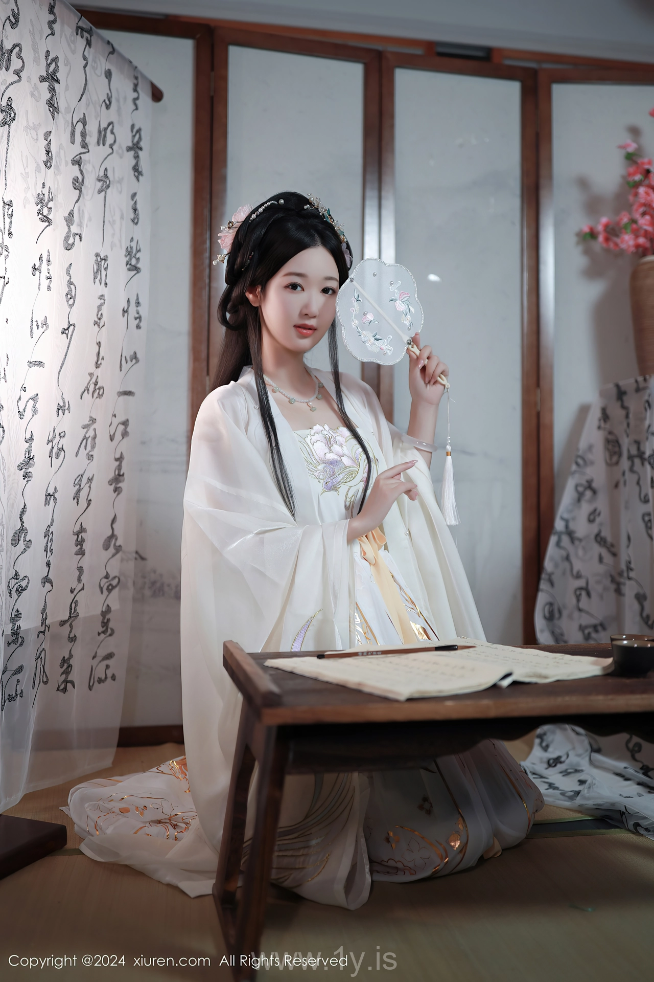 XIUREN(秀人网) No.8898 Well-developed & Exquisite Asian Women 唐安琪