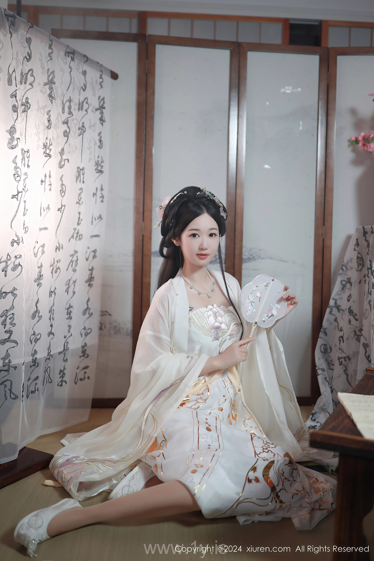 XIUREN(秀人网) No.8898 Well-developed & Exquisite Asian Women 唐安琪