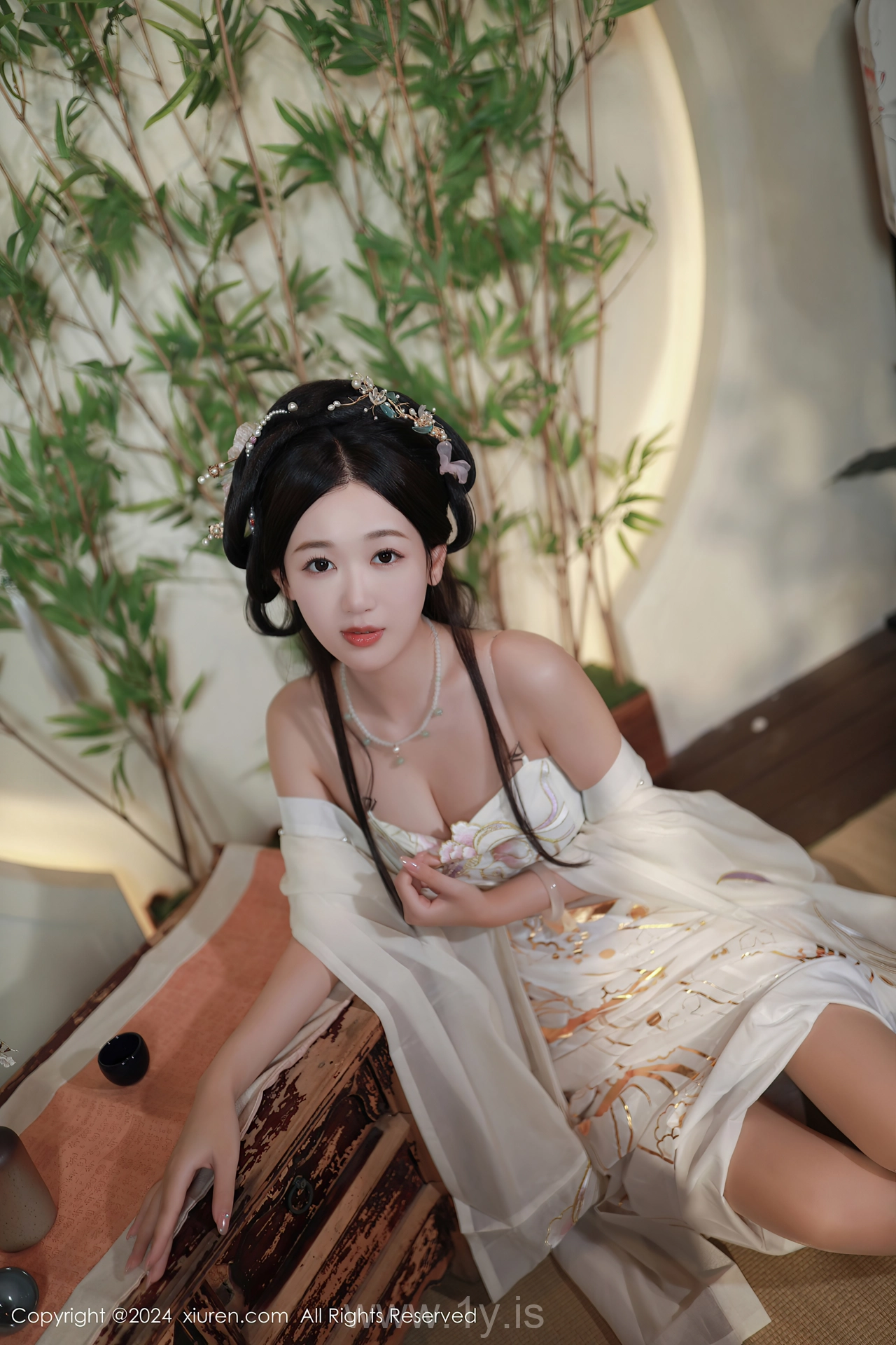 XIUREN(秀人网) No.8898 Well-developed & Exquisite Asian Women 唐安琪