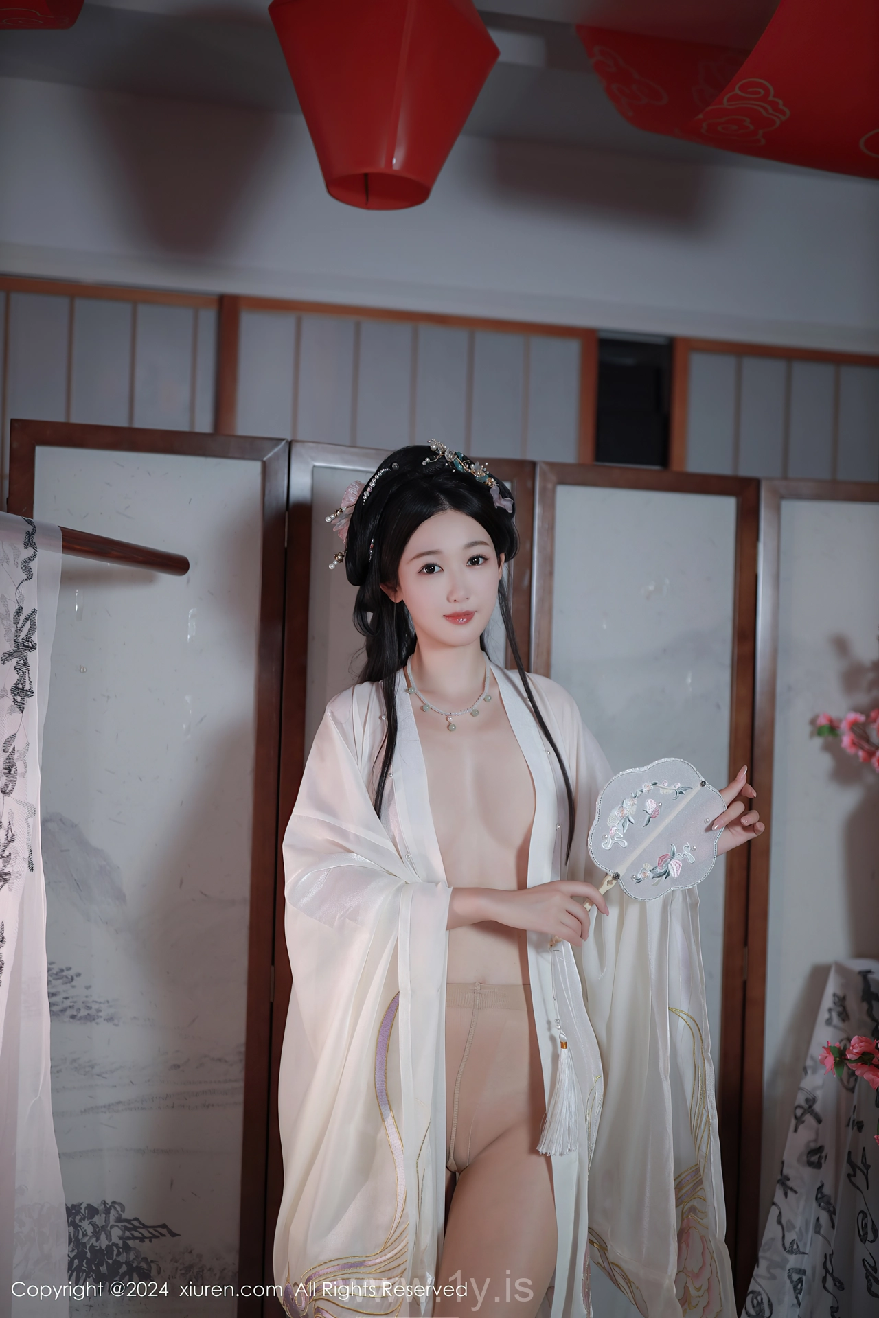 XIUREN(秀人网) No.8898 Well-developed & Exquisite Asian Women 唐安琪