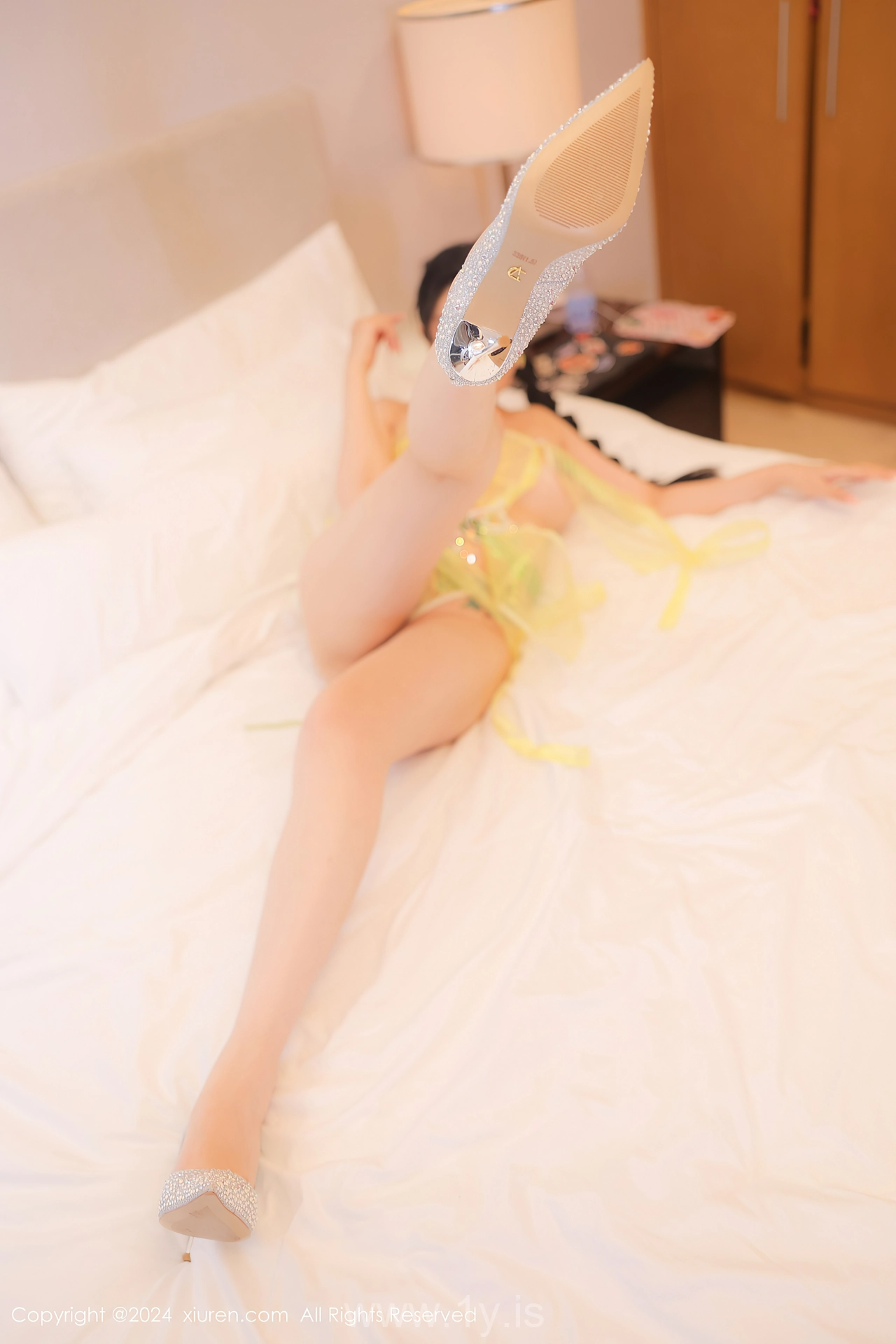 XIUREN(秀人网) No.8913 Good-looking & Sophisticated Chinese Maiden 田冰冰