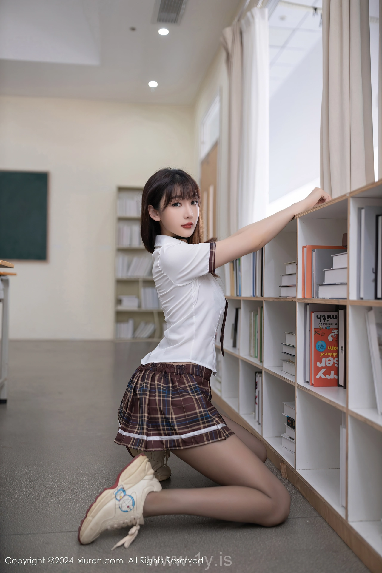 XIUREN(秀人网) No.8918 Radiant Asian Goddess 陆萱萱