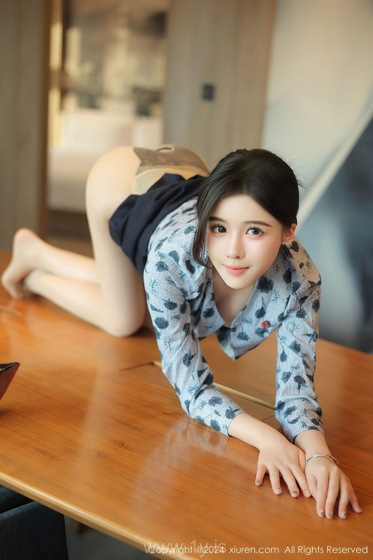 XIUREN(秀人网) No.8919 Intriguing & Breathtaking Chinese Enchantress 袁圆