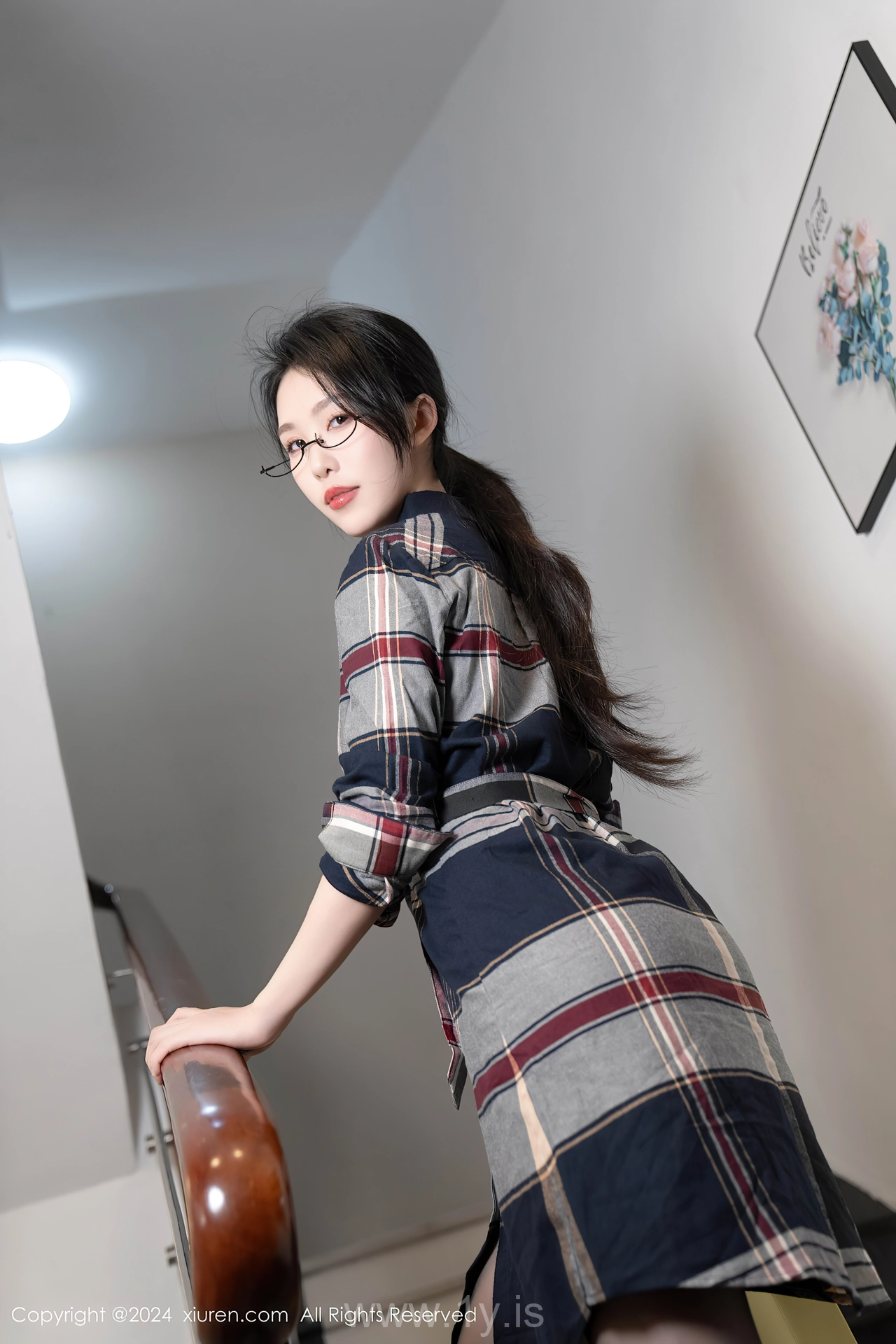 XIUREN(秀人网) No.8924 Classy Asian Babe 利世