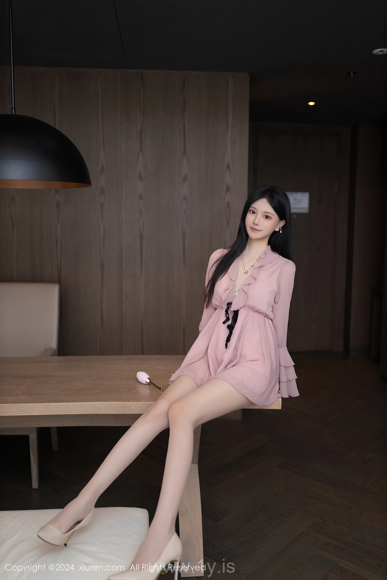 XIUREN(秀人网) No.8925 Gorgeous & Charismatic Chinese Temptress 幼幼