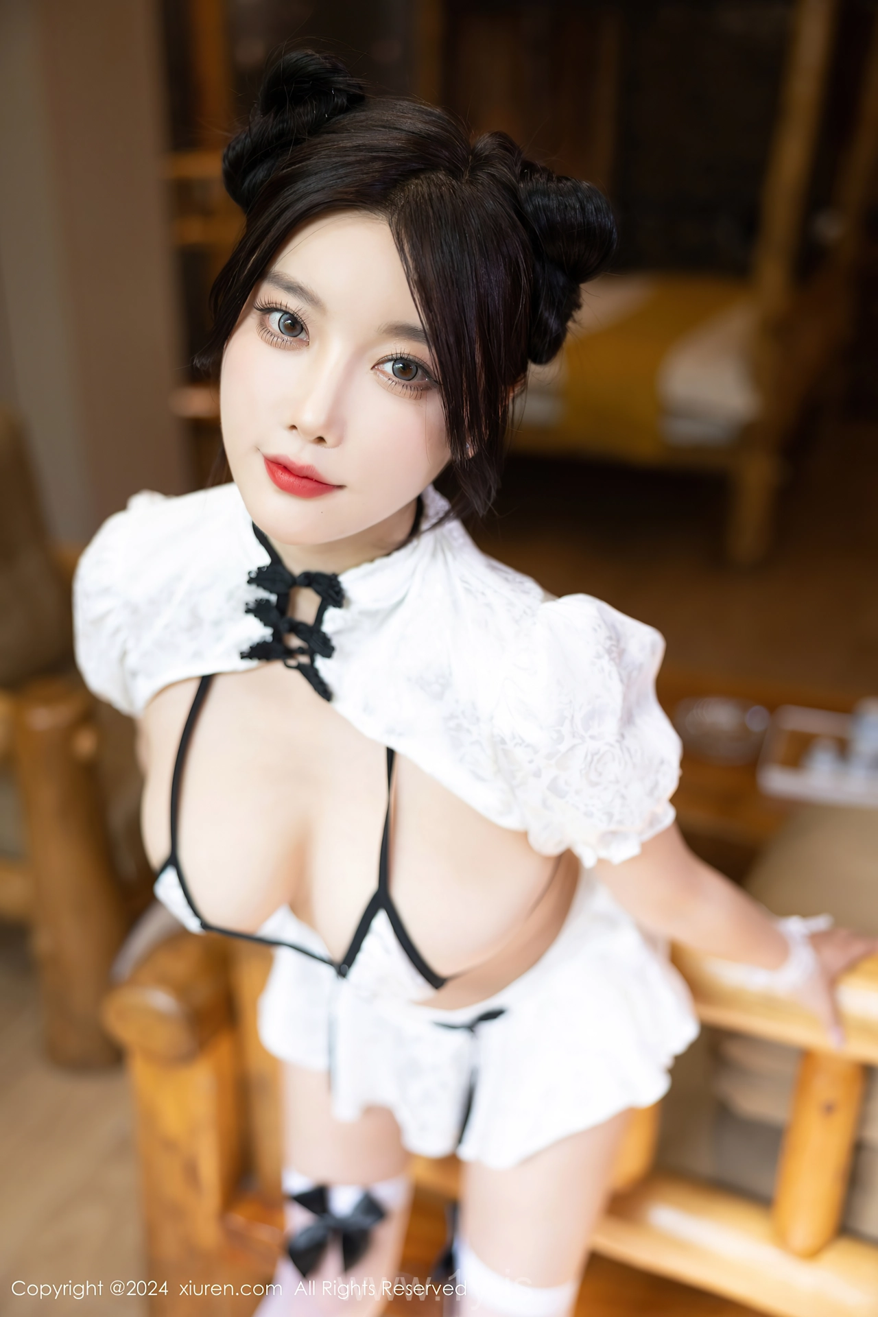 XIUREN(秀人网) No.8926 Delicate & Quiet Asian Vixen 杨晨晨Yome