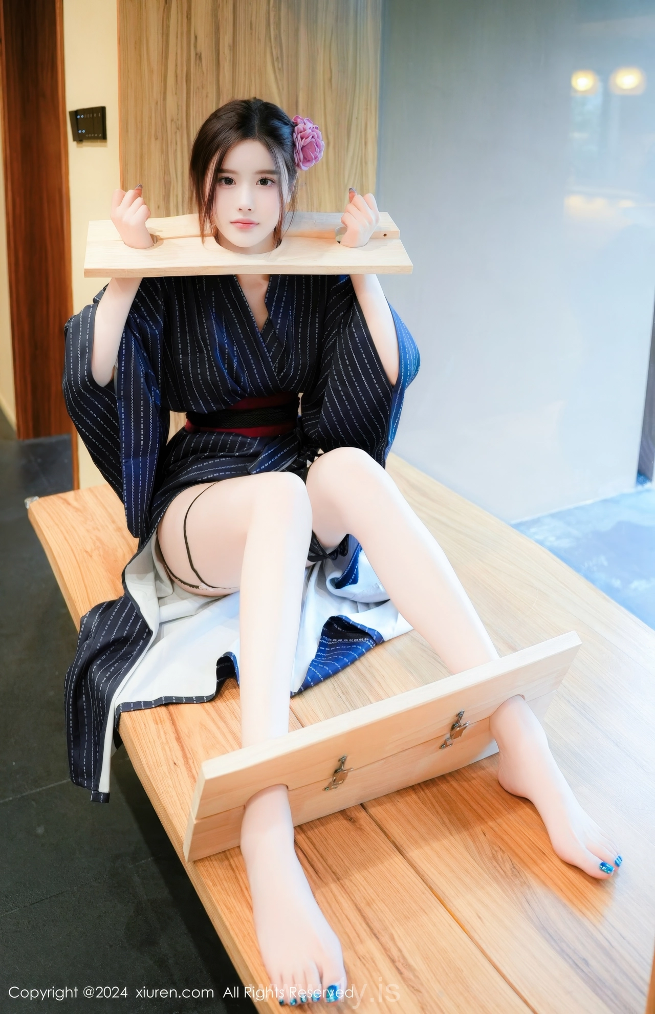 XIUREN(秀人网) No.8928 Sensuous Asian Rara Avis Erikaki