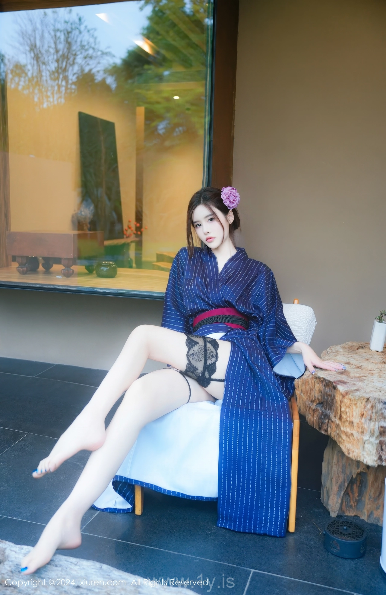 XIUREN(秀人网) No.8928 Sensuous Asian Rara Avis Erikaki