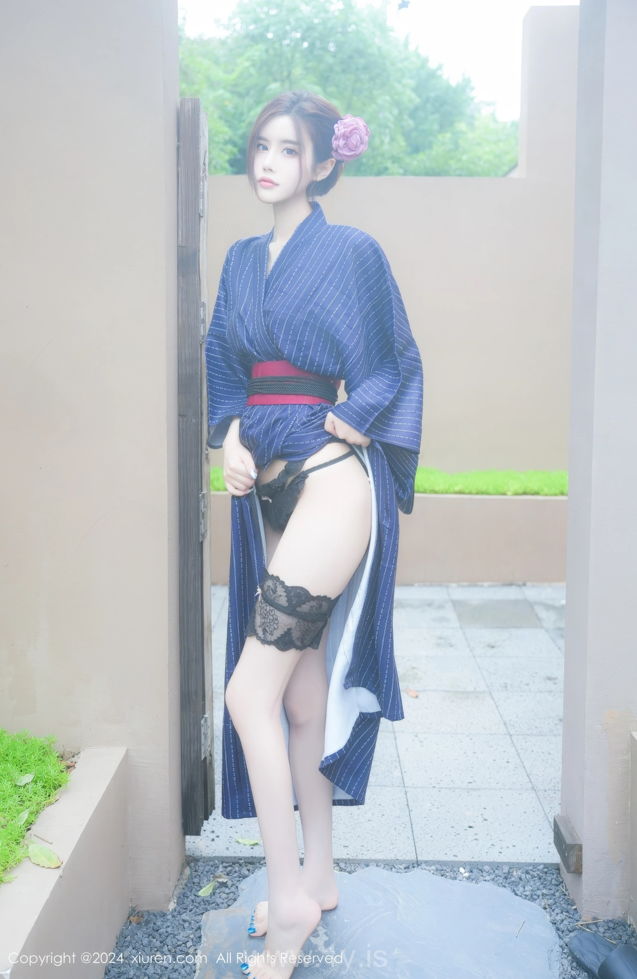 XIUREN(秀人网) No.8928 Sensuous Asian Rara Avis Erikaki