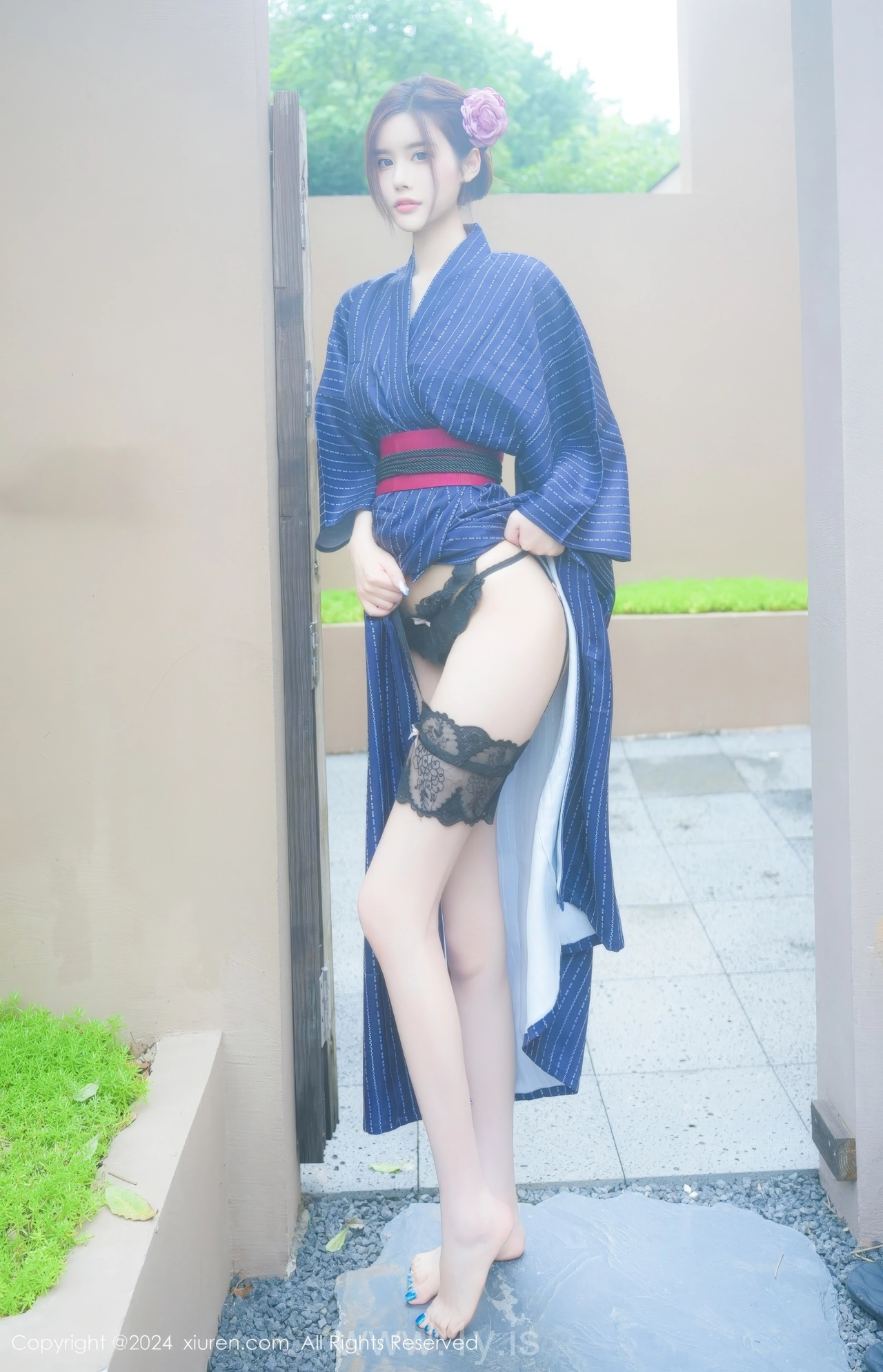 XIUREN(秀人网) No.8928 Sensuous Asian Rara Avis Erikaki