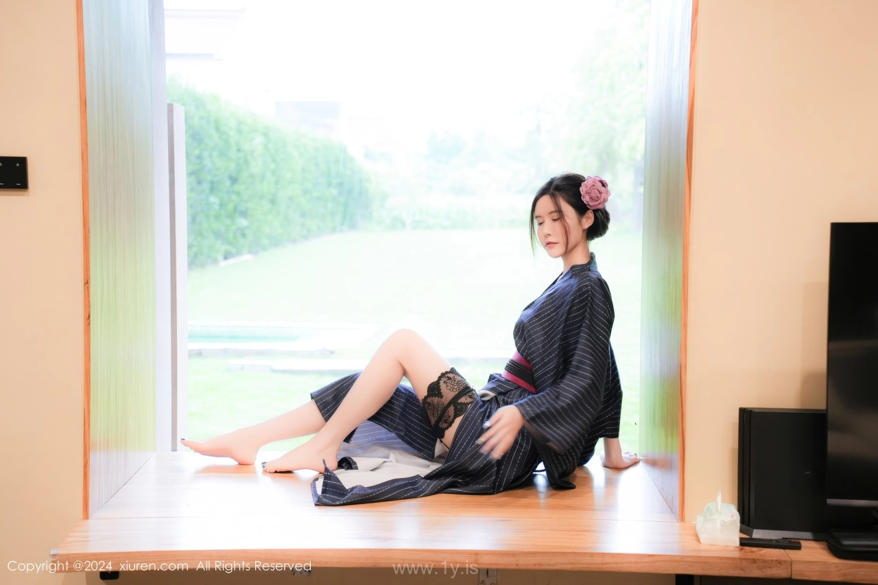 XIUREN(秀人网) No.8928 Sensuous Asian Rara Avis Erikaki