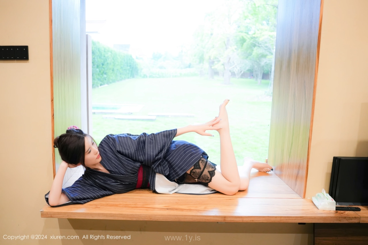 XIUREN(秀人网) No.8928 Sensuous Asian Rara Avis Erikaki