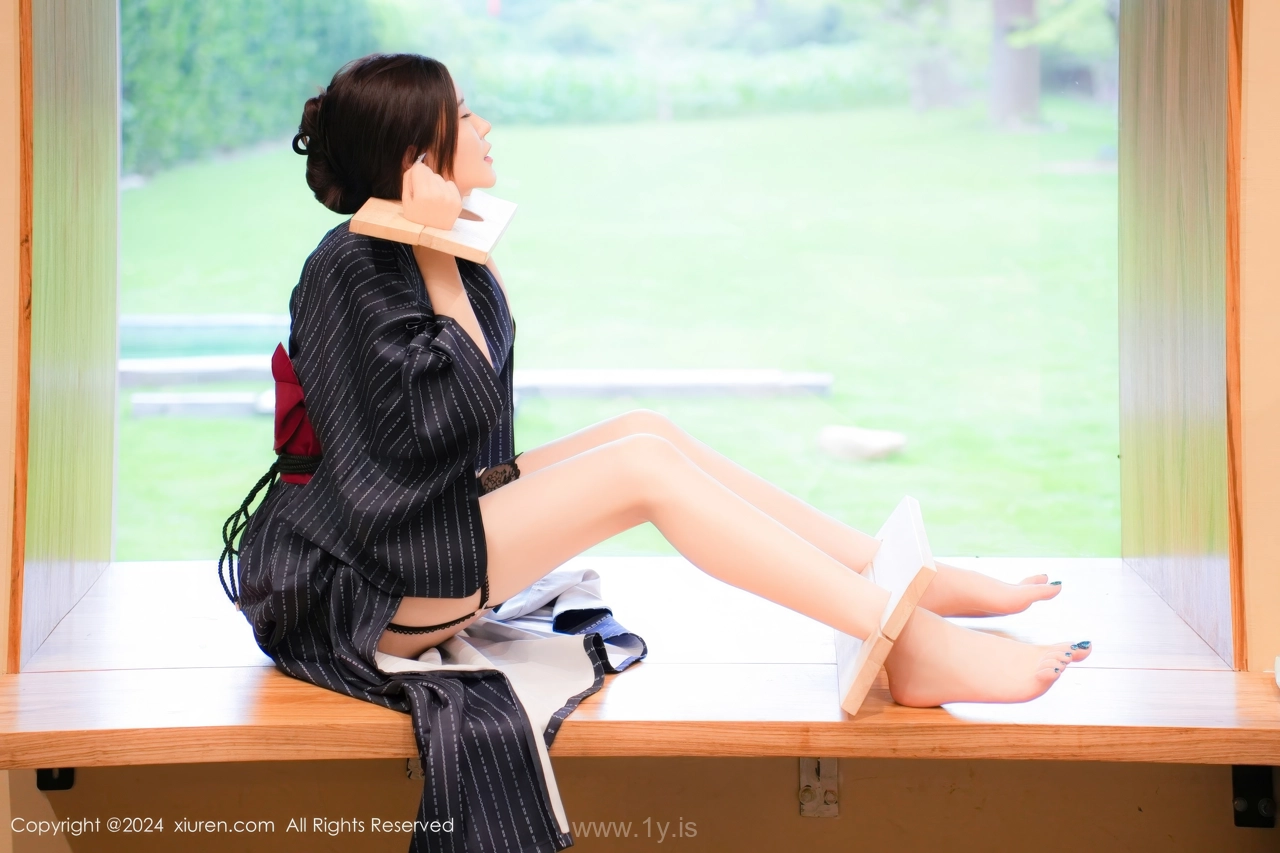 XIUREN(秀人网) No.8928 Sensuous Asian Rara Avis Erikaki