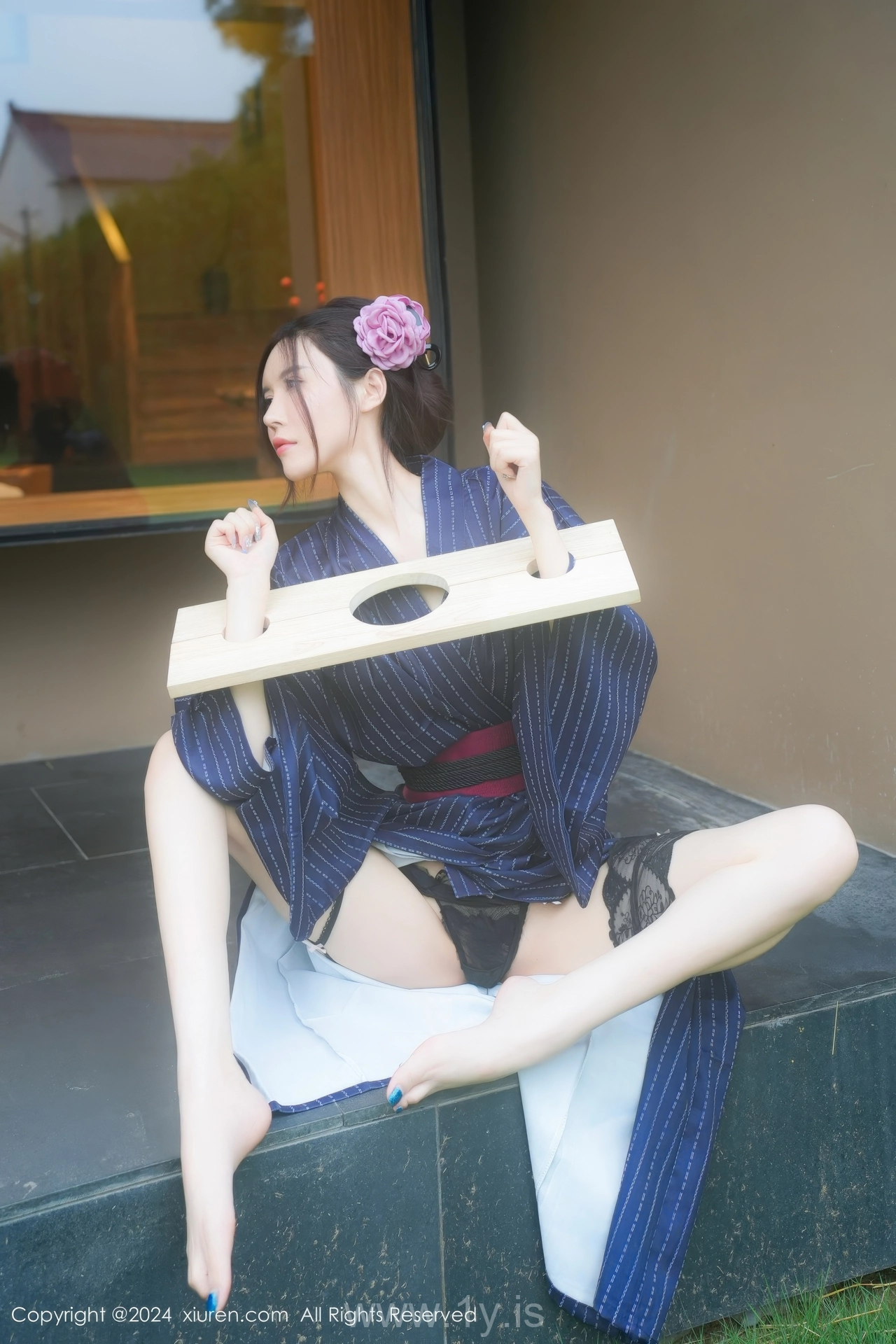 XIUREN(秀人网) No.8928 Sensuous Asian Rara Avis Erikaki