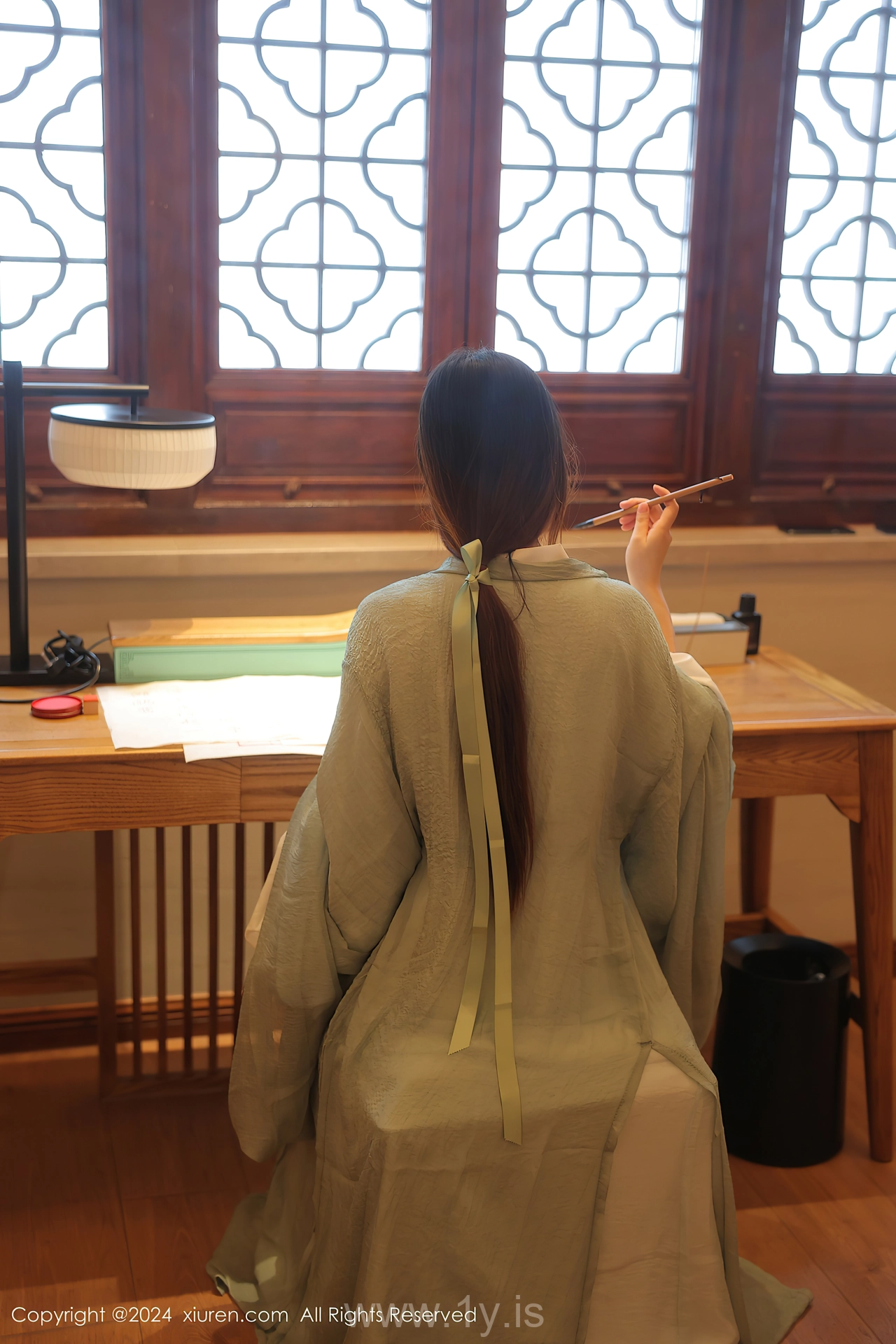 XIUREN(秀人网) No.8937 Enigmatic Chinese Cougar 蛋蛋宝