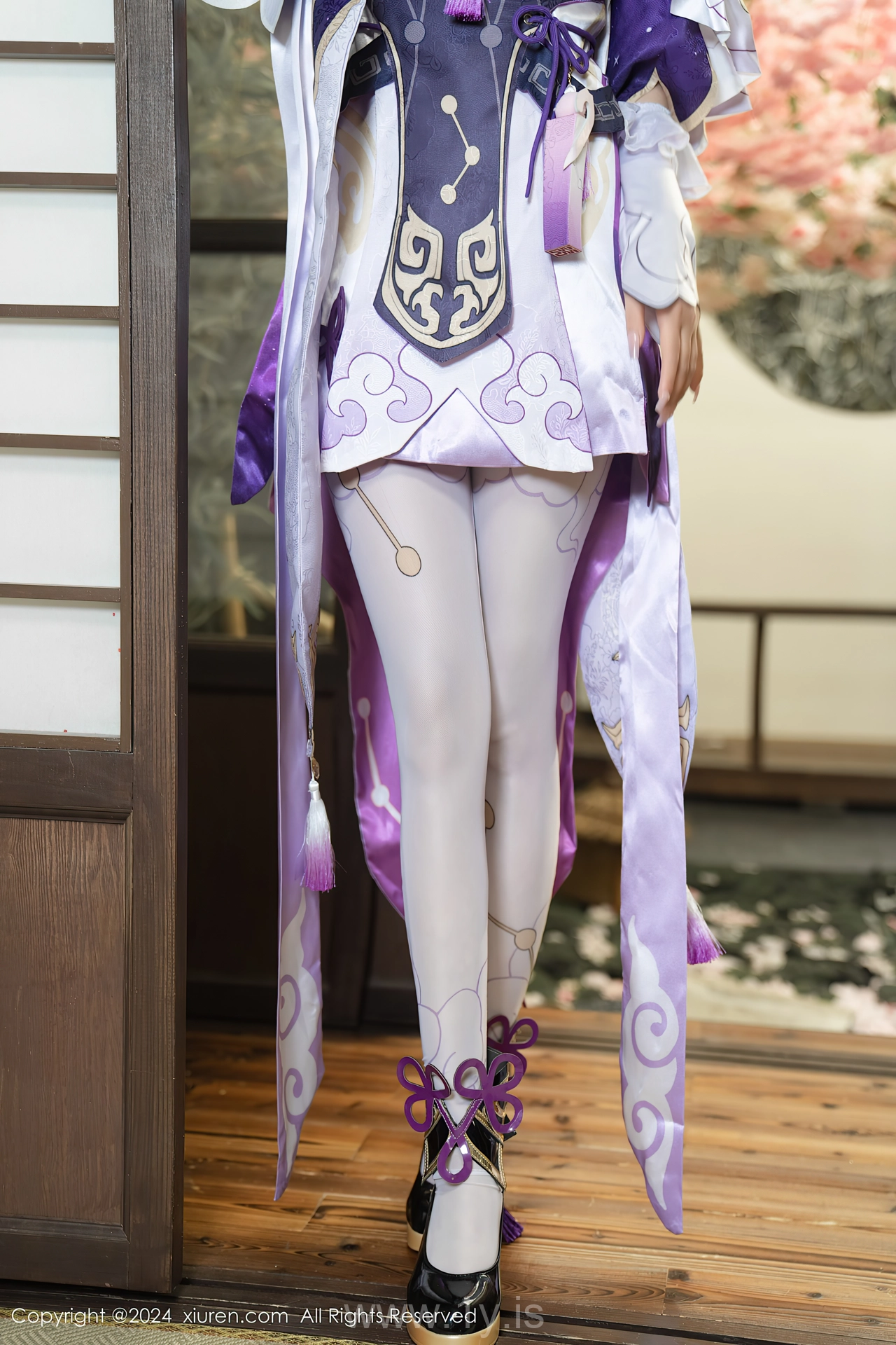 XIUREN(秀人网) No.8943 Sexy & Quiet Asian Chick 杨晨晨Yome