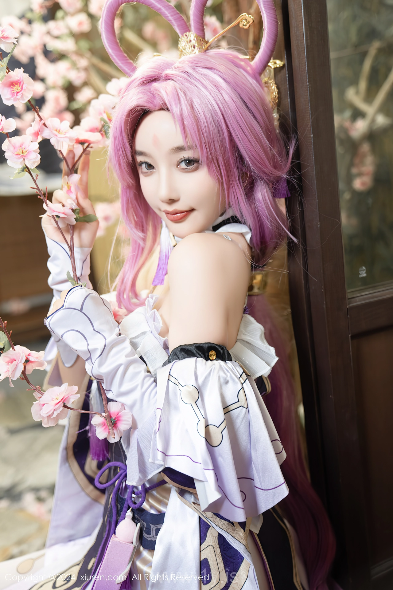 XIUREN(秀人网) No.8943 Sexy & Quiet Asian Chick 杨晨晨Yome