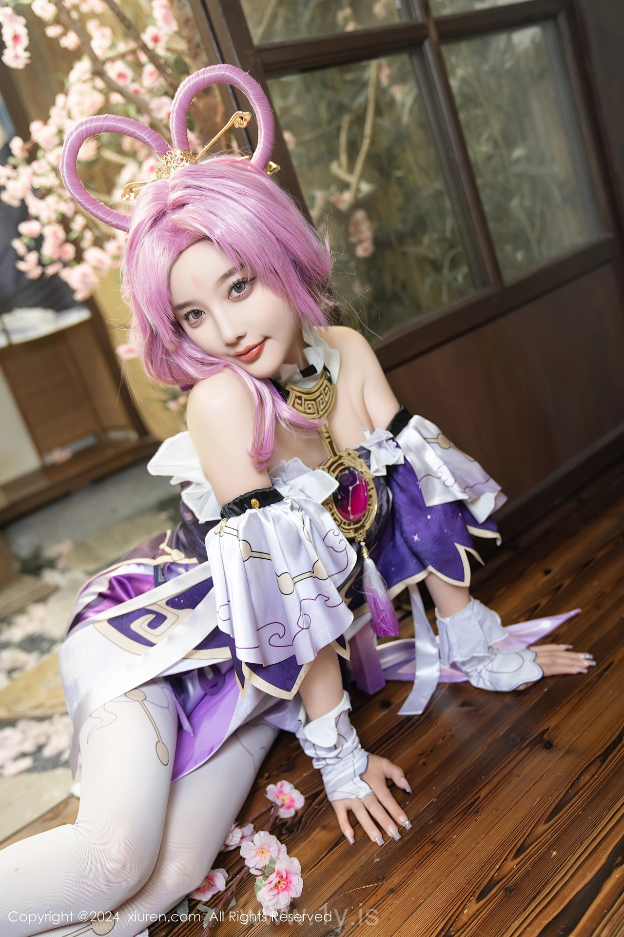 XIUREN(秀人网) No.8943 Sexy & Quiet Asian Chick 杨晨晨Yome