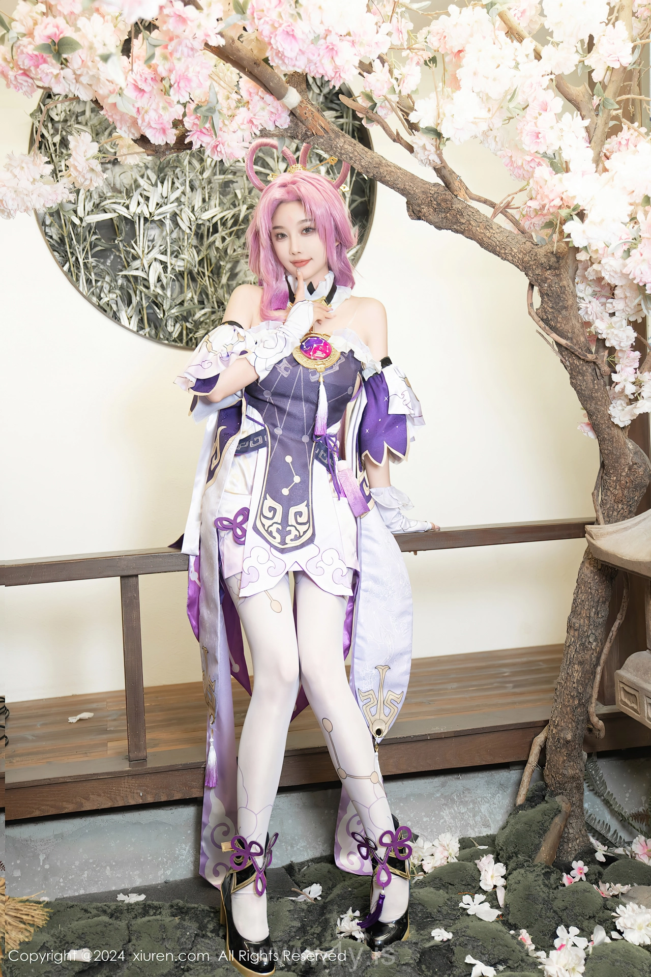 XIUREN(秀人网) No.8943 Sexy & Quiet Asian Chick 杨晨晨Yome