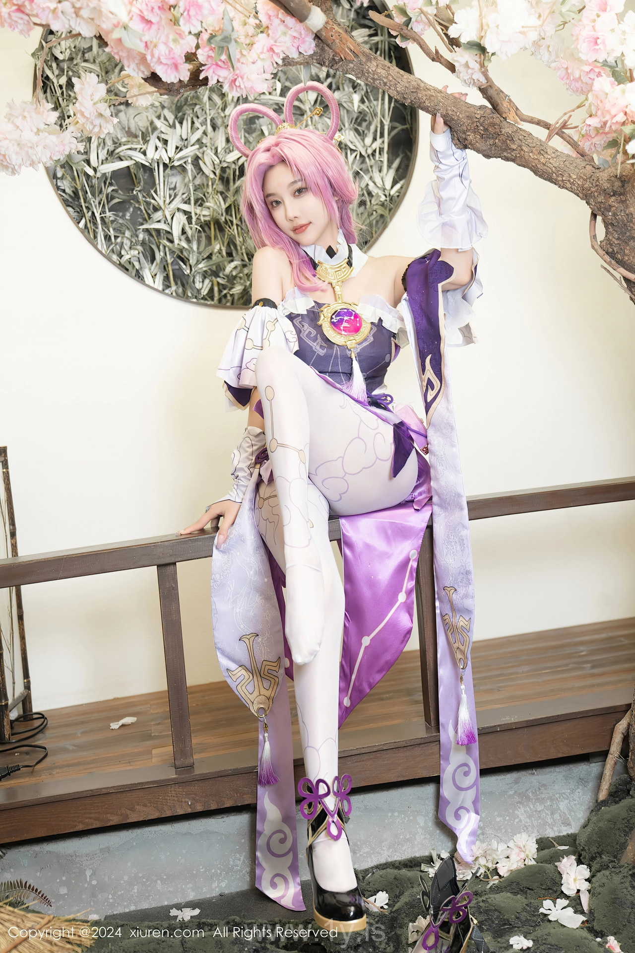 XIUREN(秀人网) No.8943 Sexy & Quiet Asian Chick 杨晨晨Yome