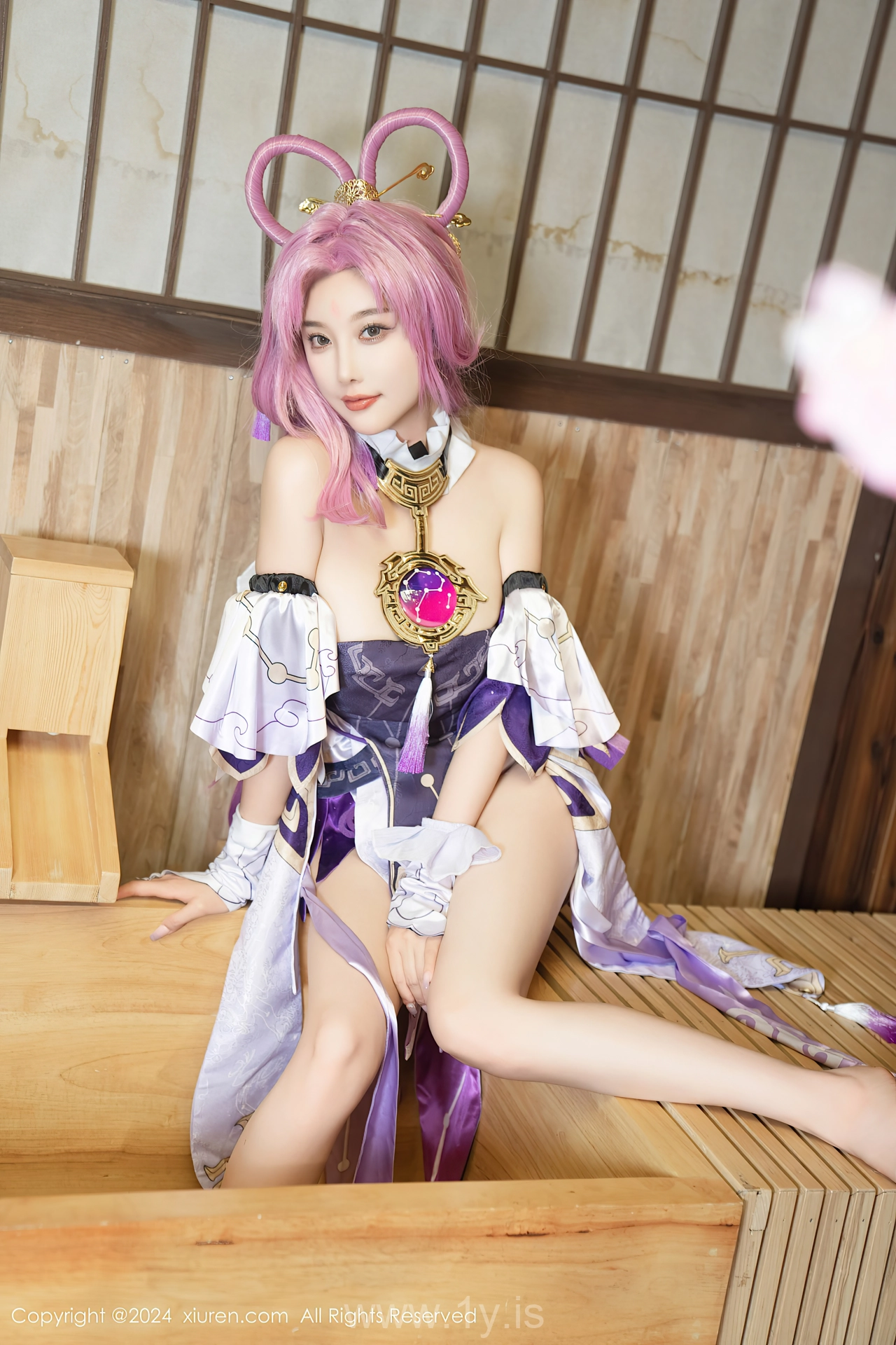 XIUREN(秀人网) No.8943 Sexy & Quiet Asian Chick 杨晨晨Yome