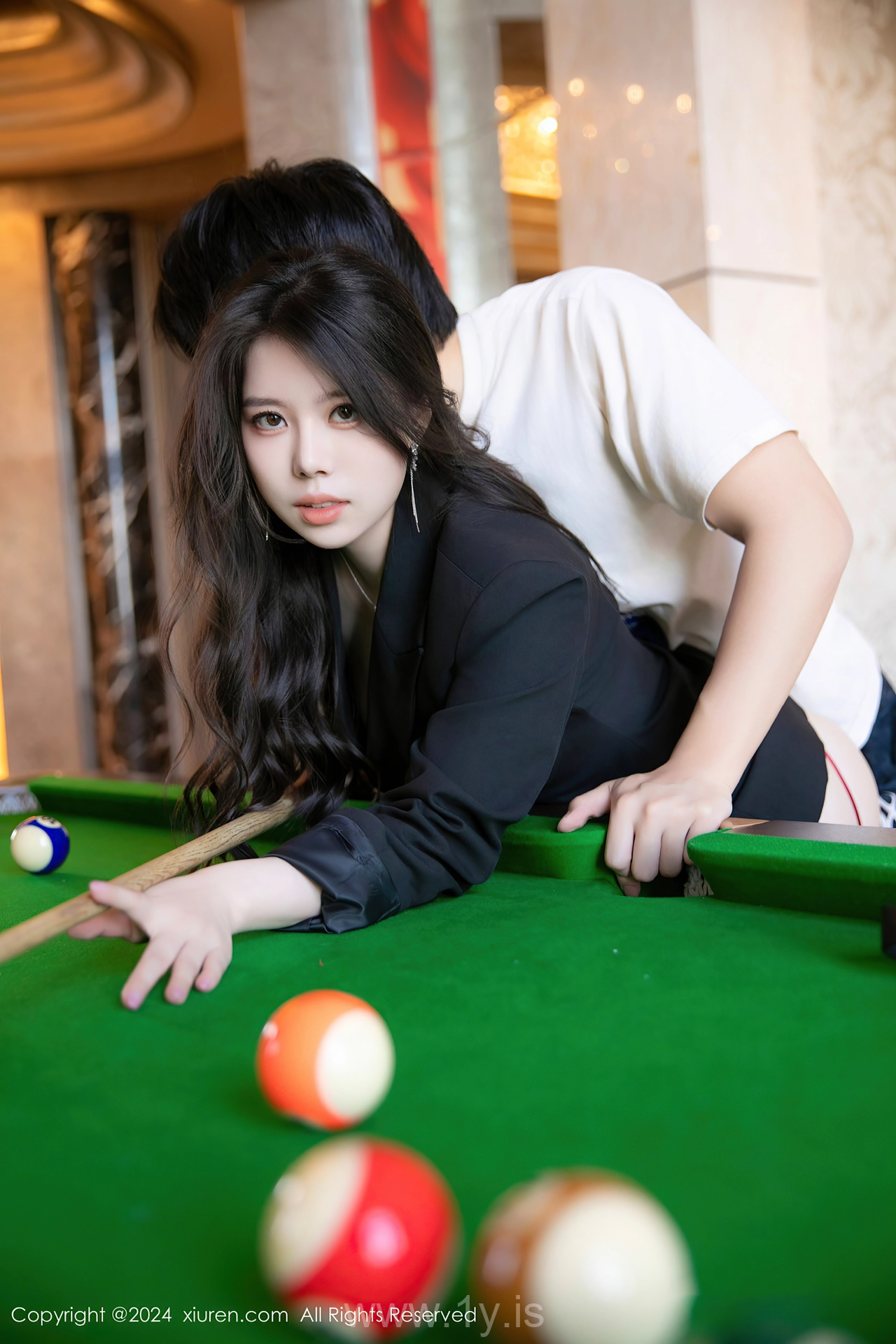 XIUREN(秀人网) No.8946 Shimmering & Flawless Asian Temptress 白茹雪abby