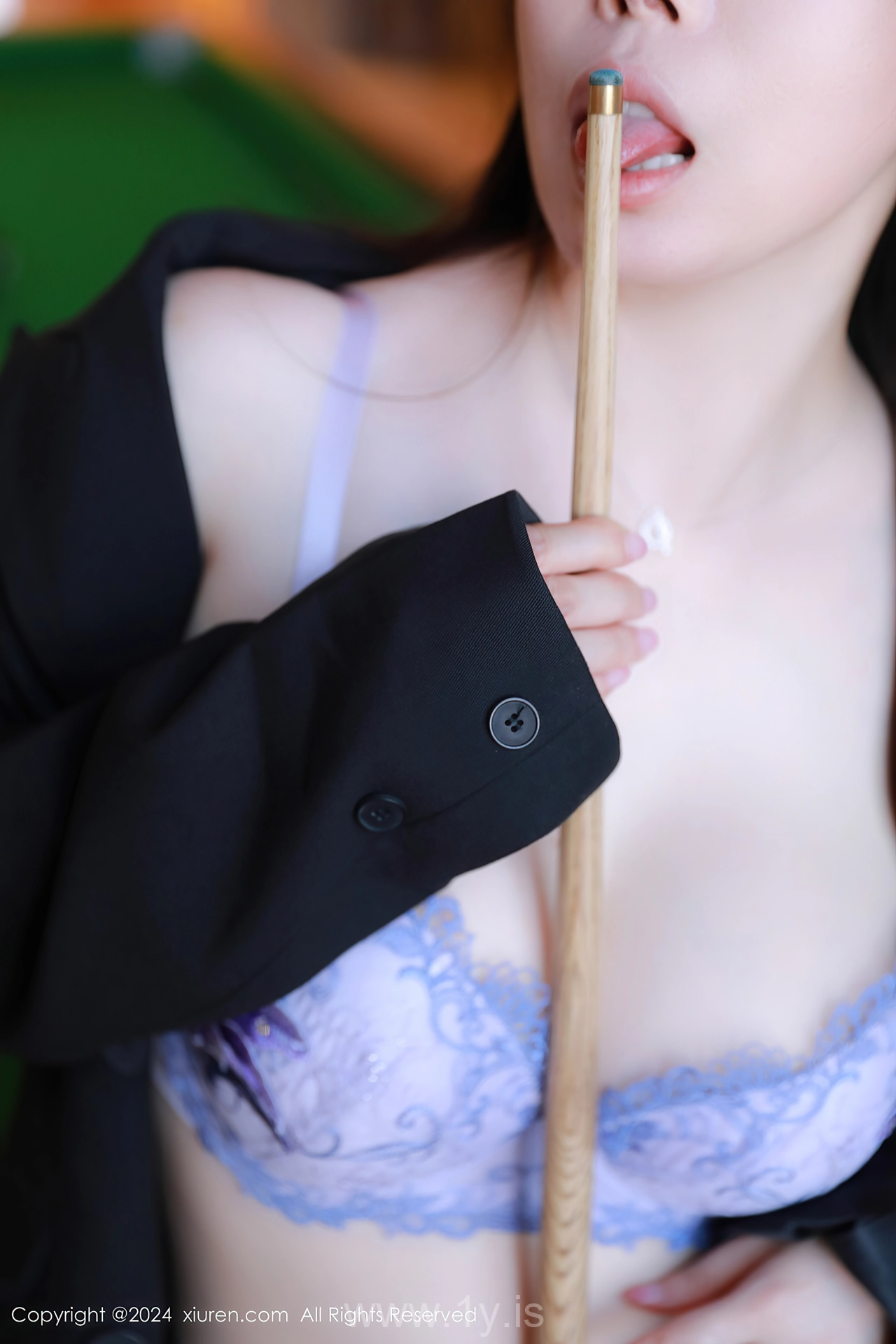 XIUREN(秀人网) No.8946 Shimmering & Flawless Asian Temptress 白茹雪abby