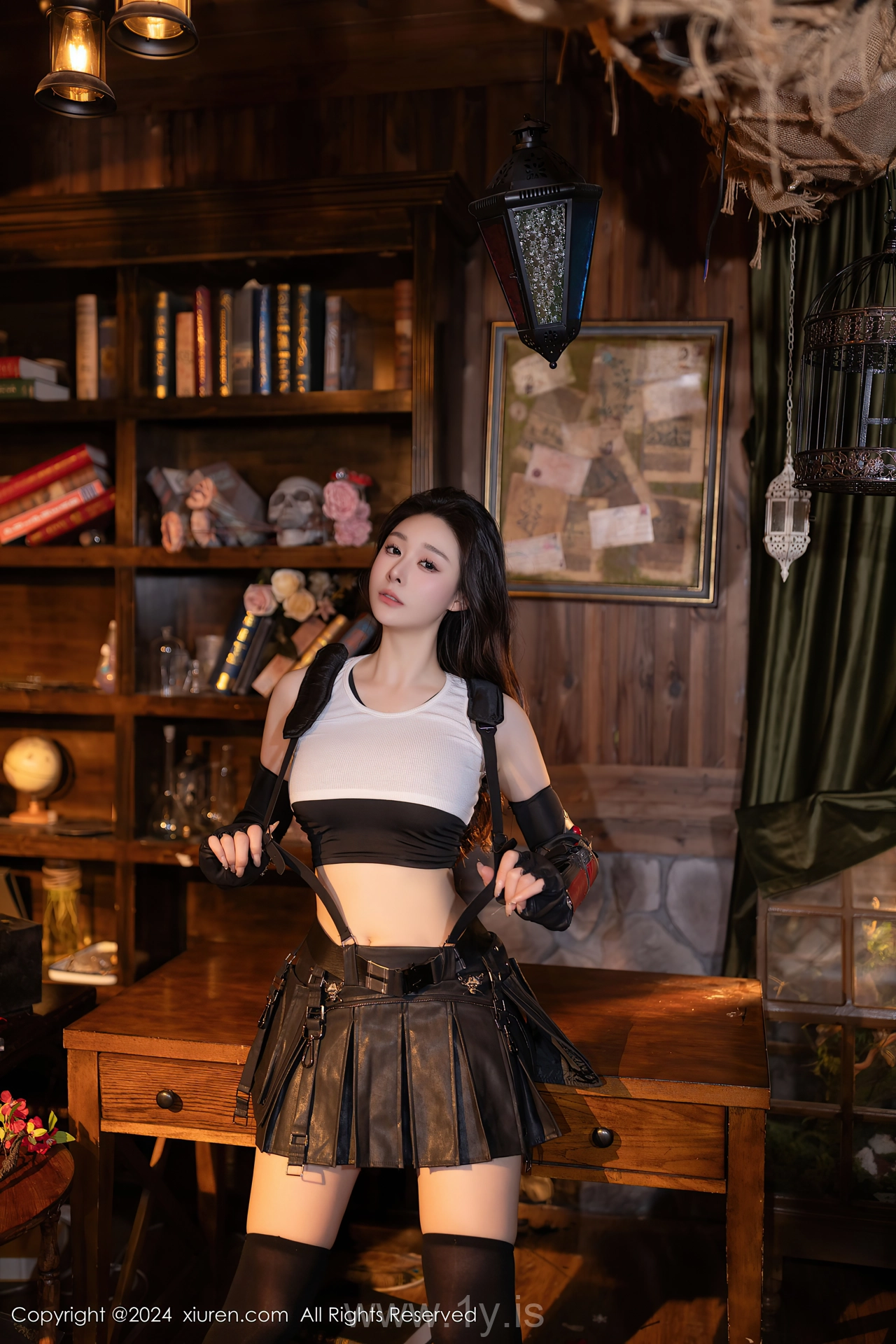 XIUREN(秀人网) No.8953 Sensuous & Vivacious Asian Homebody Girl 小逗逗