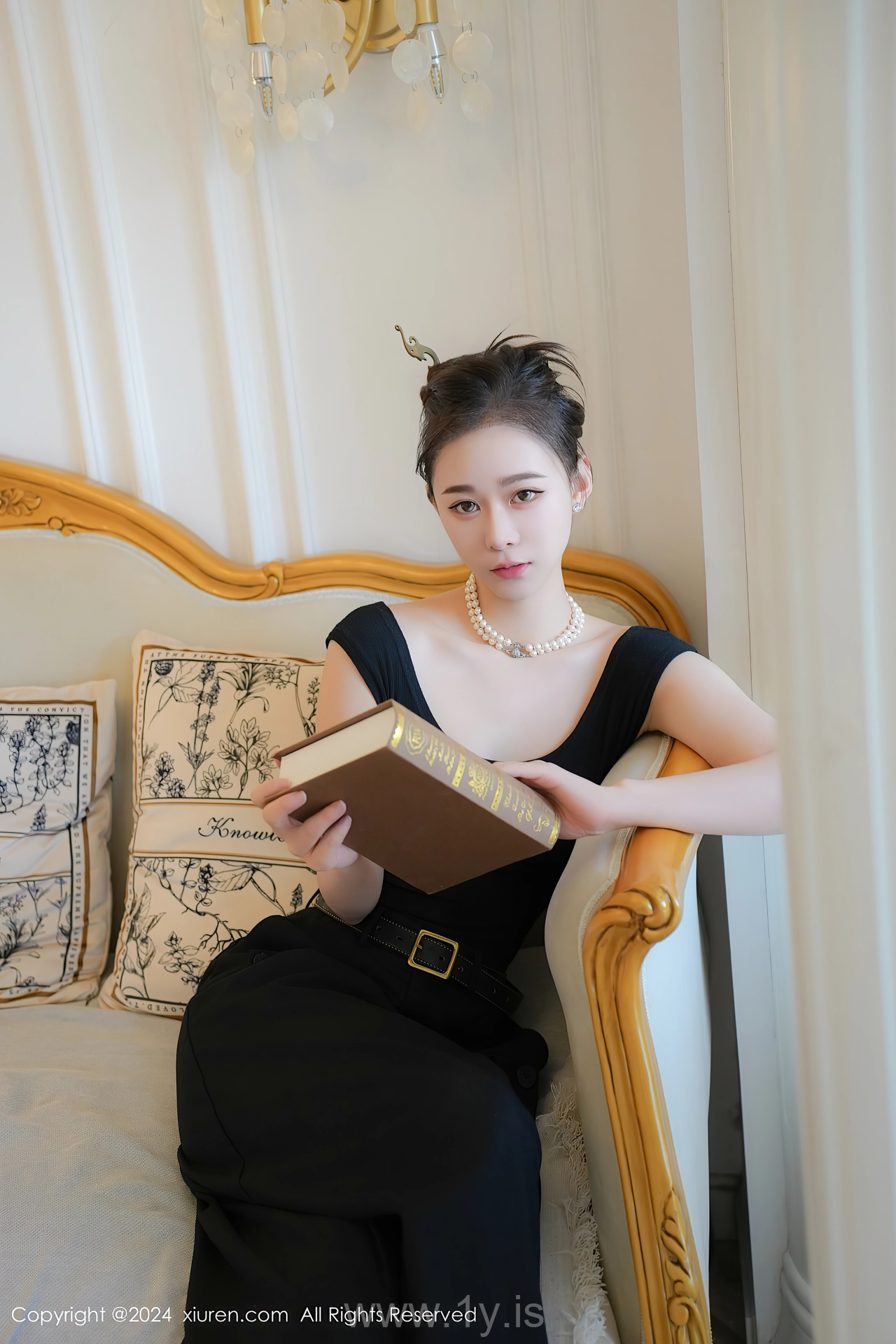 XIUREN(秀人网) No.8955 Decent & Playful Chinese Vixen 喵喵JOJO