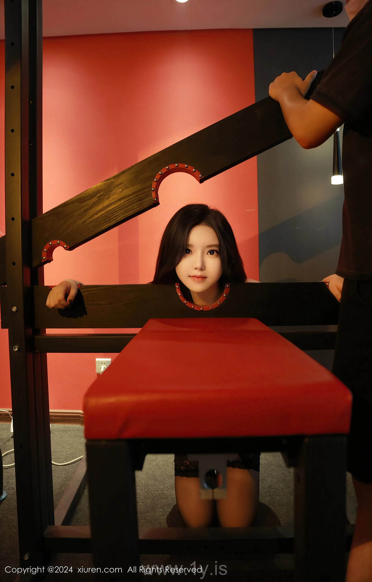 XIUREN(秀人网) No.8956 Voluptuous & Innocent Chinese Girl 小薯条nienie