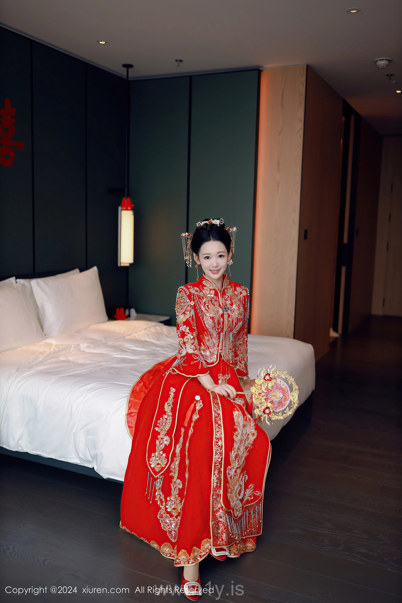 XIUREN(秀人网) No.8972 Luminous Asian Queen 唐安琪