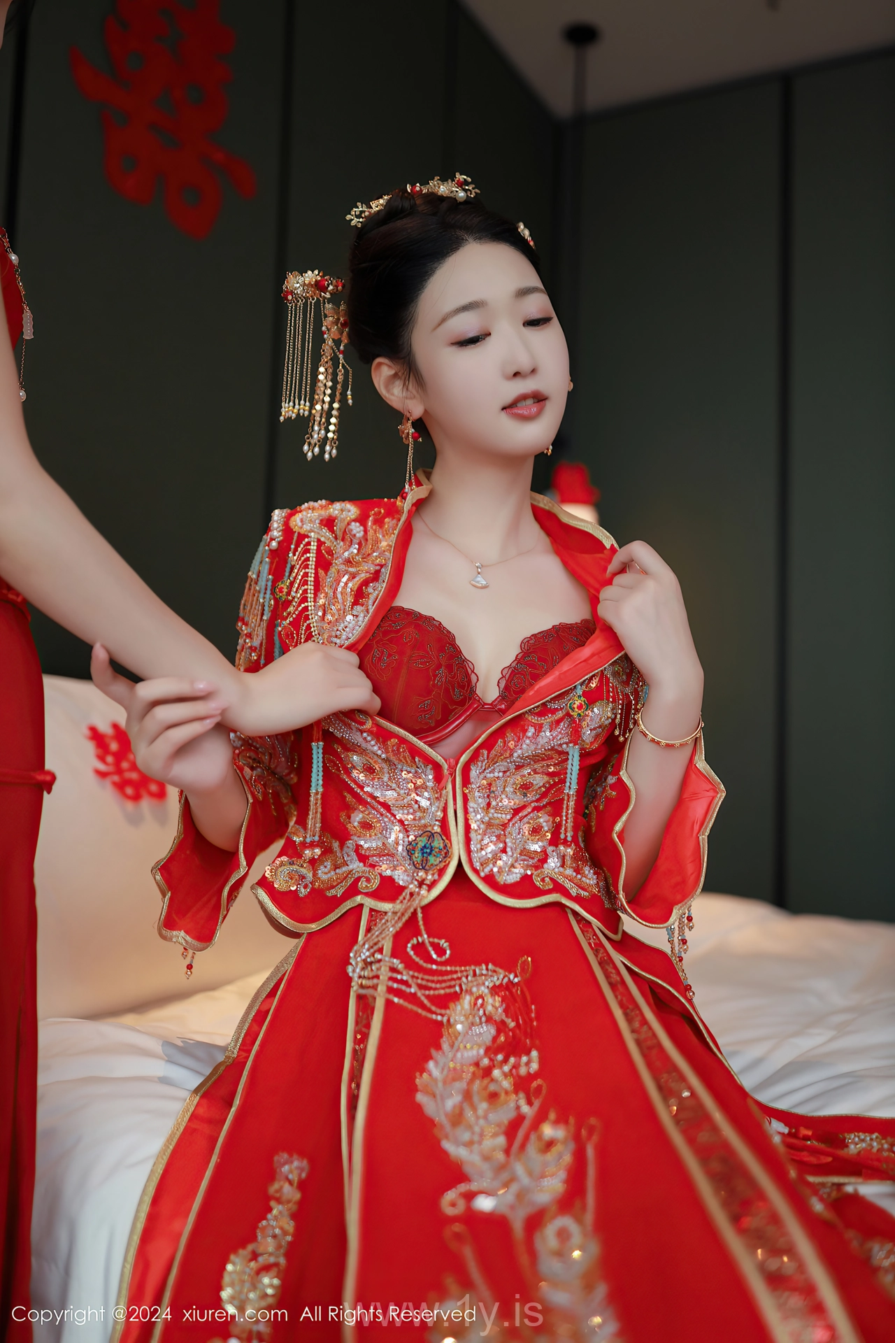 XIUREN(秀人网) No.8972 Luminous Asian Queen 唐安琪