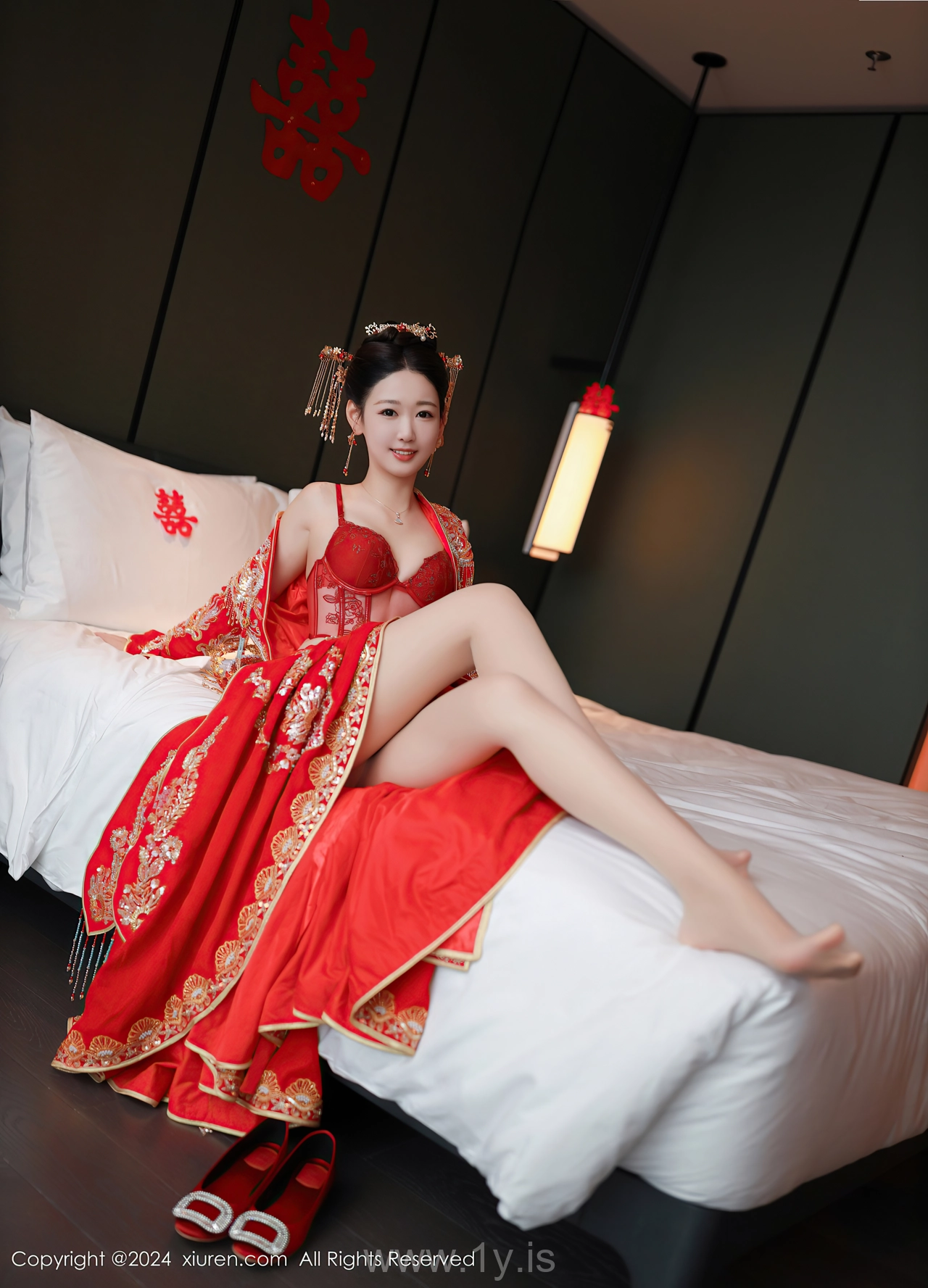 XIUREN(秀人网) No.8972 Luminous Asian Queen 唐安琪