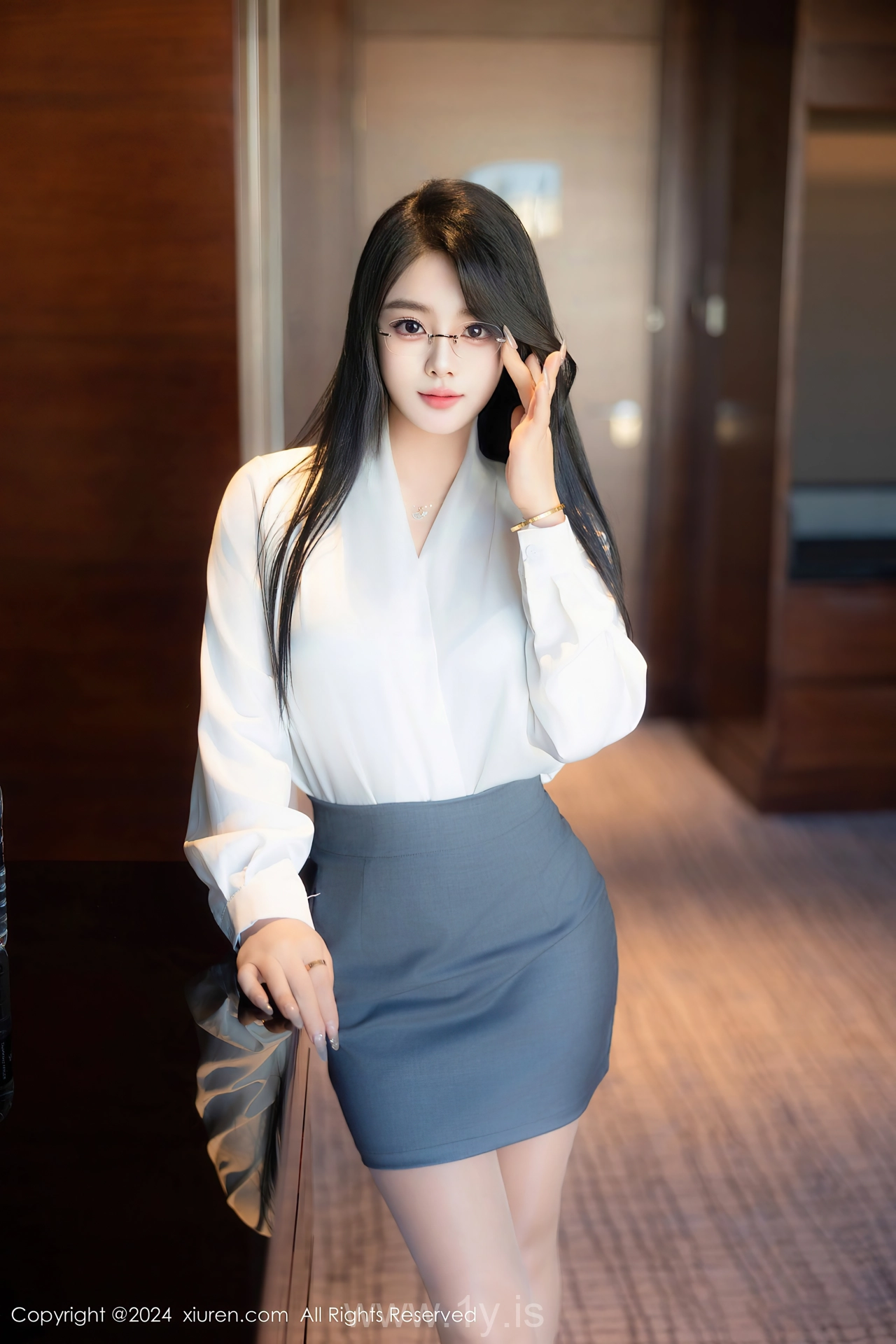 XIUREN(秀人网) No.8989 Ravishing Chinese Enchantress 麦田