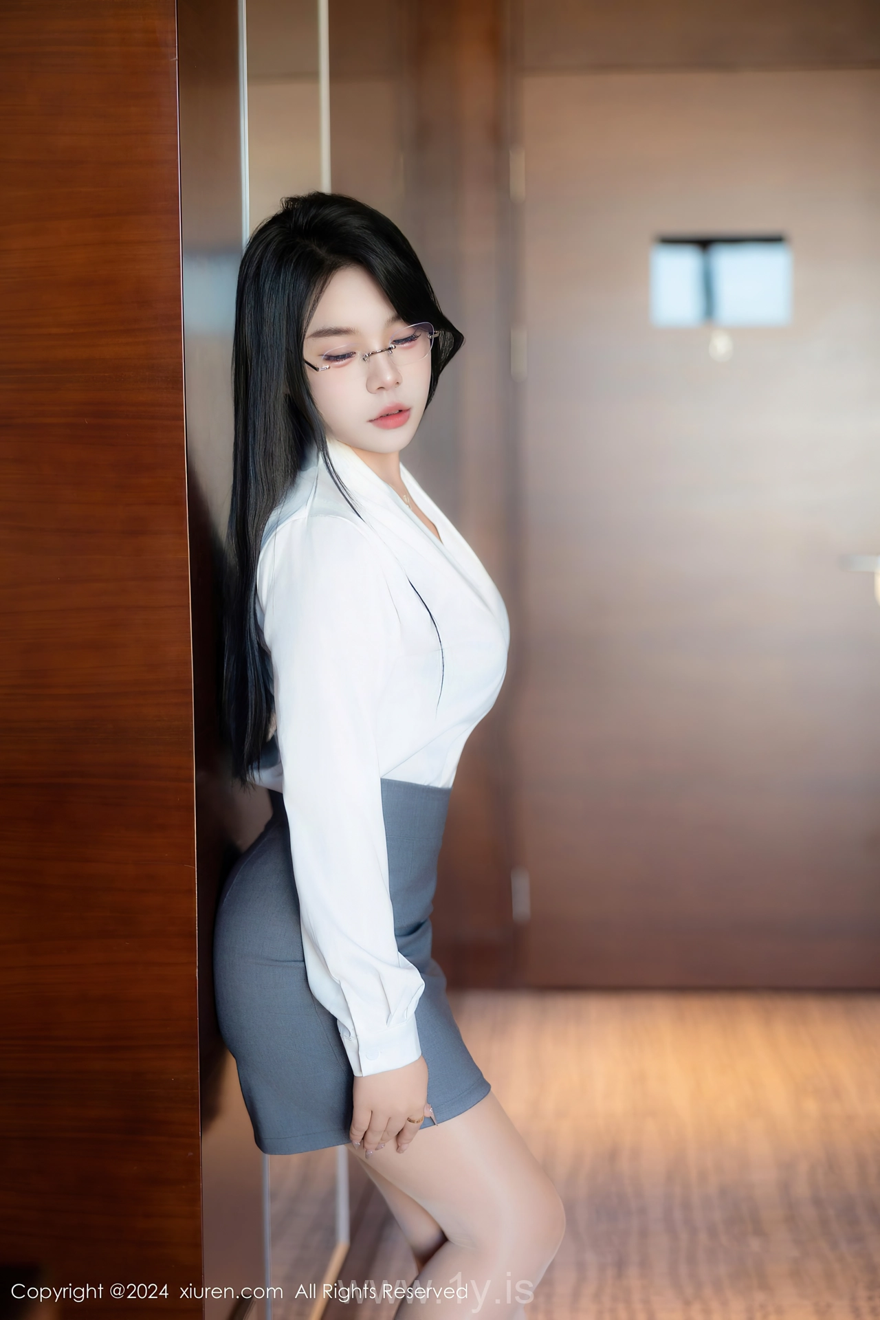 XIUREN(秀人网) No.8989 Ravishing Chinese Enchantress 麦田