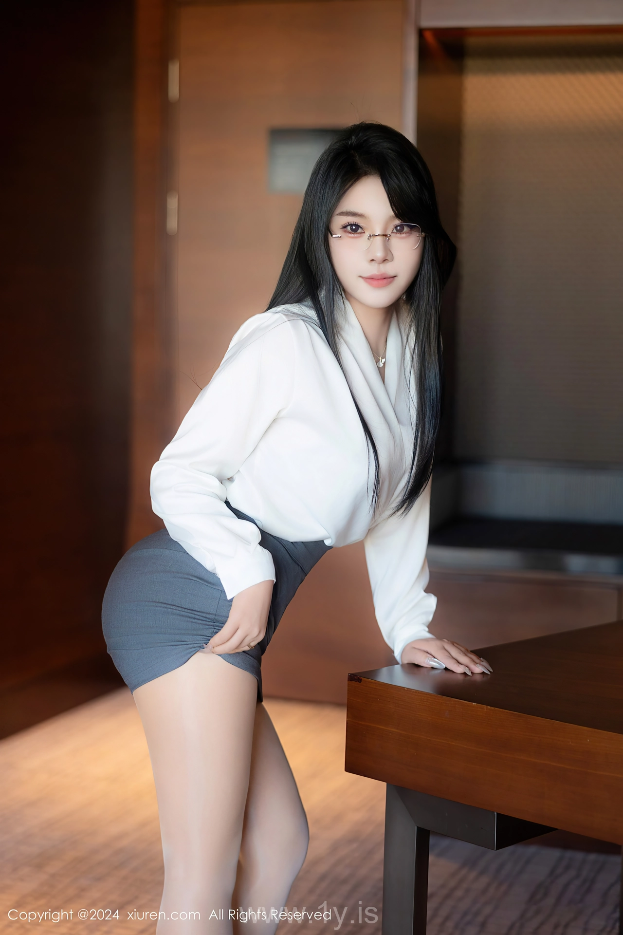 XIUREN(秀人网) No.8989 Ravishing Chinese Enchantress 麦田