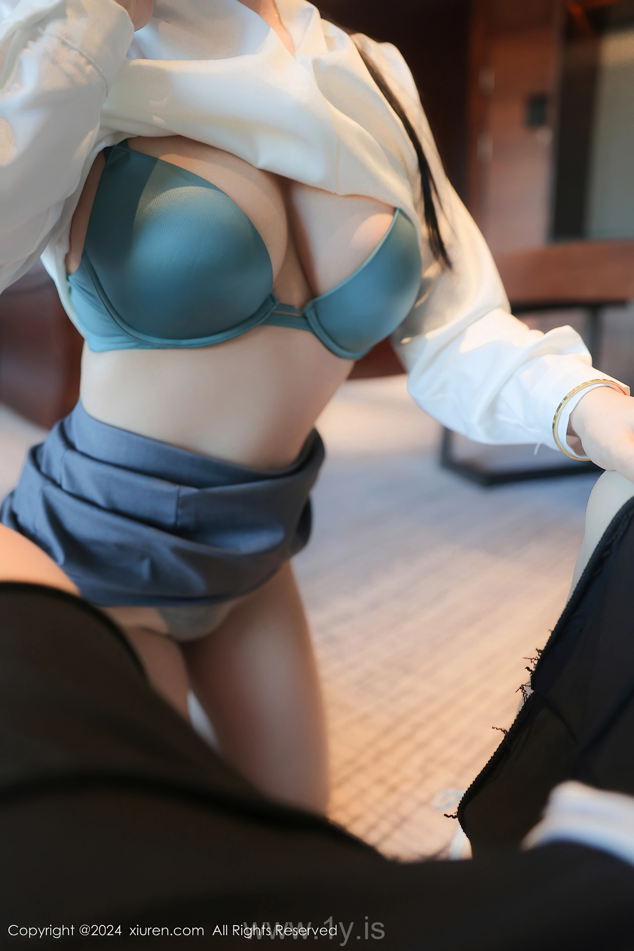 XIUREN(秀人网) No.8989 Ravishing Chinese Enchantress 麦田