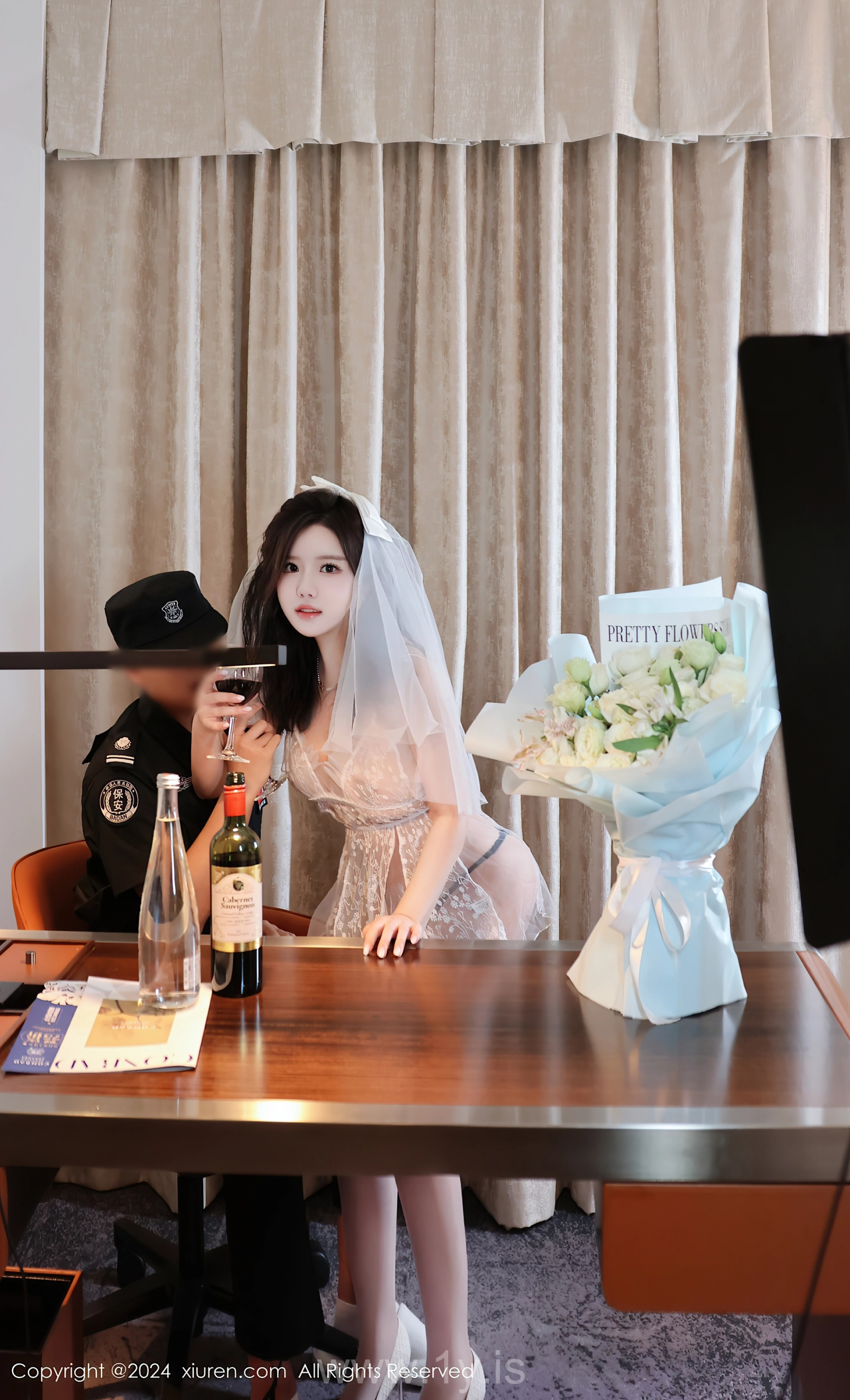 XIUREN(秀人网) No.8991 Pretty & Knockout Asian Babe 小薯条nienie