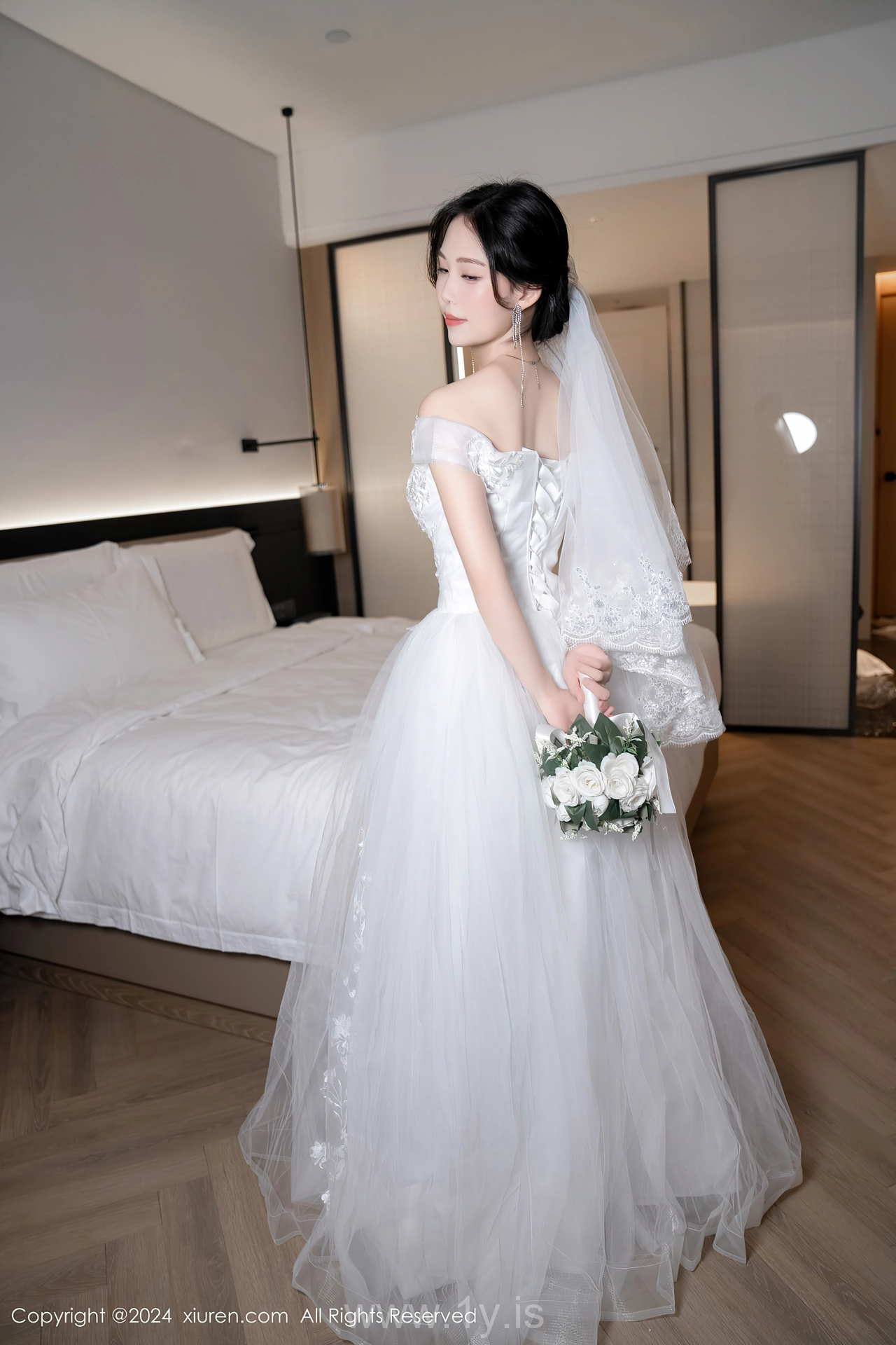 XIUREN(秀人网) No.8998 Sophisticated Asian Angel 利世