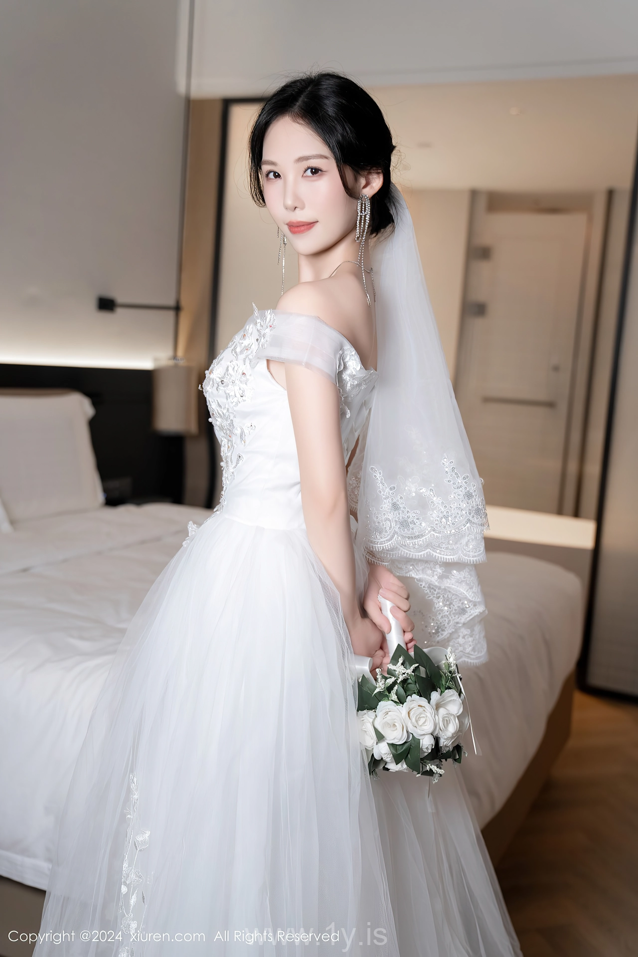 XIUREN(秀人网) No.8998 Sophisticated Asian Angel 利世