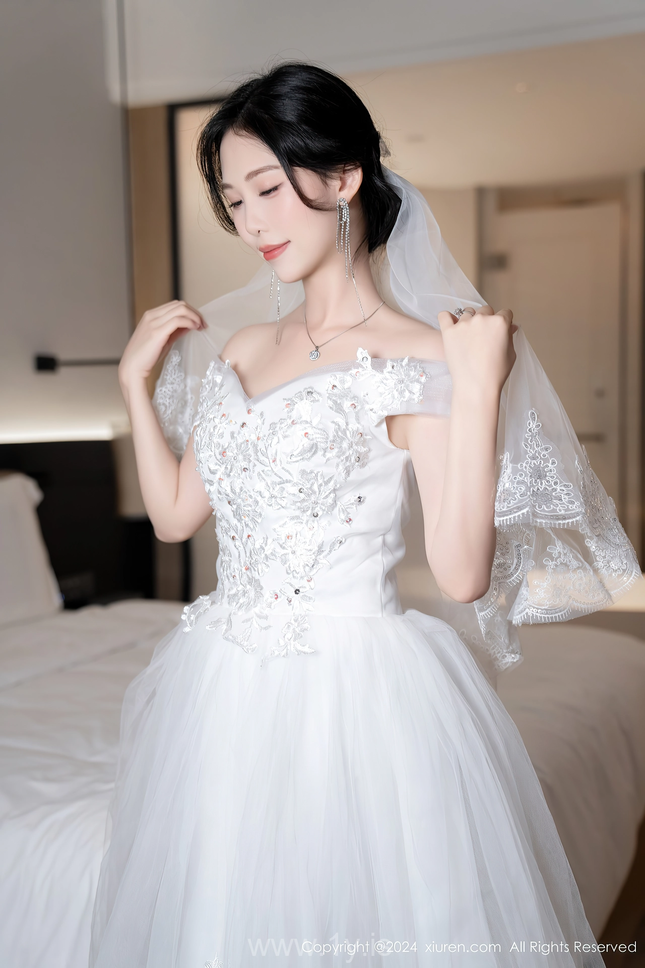 XIUREN(秀人网) No.8998 Sophisticated Asian Angel 利世