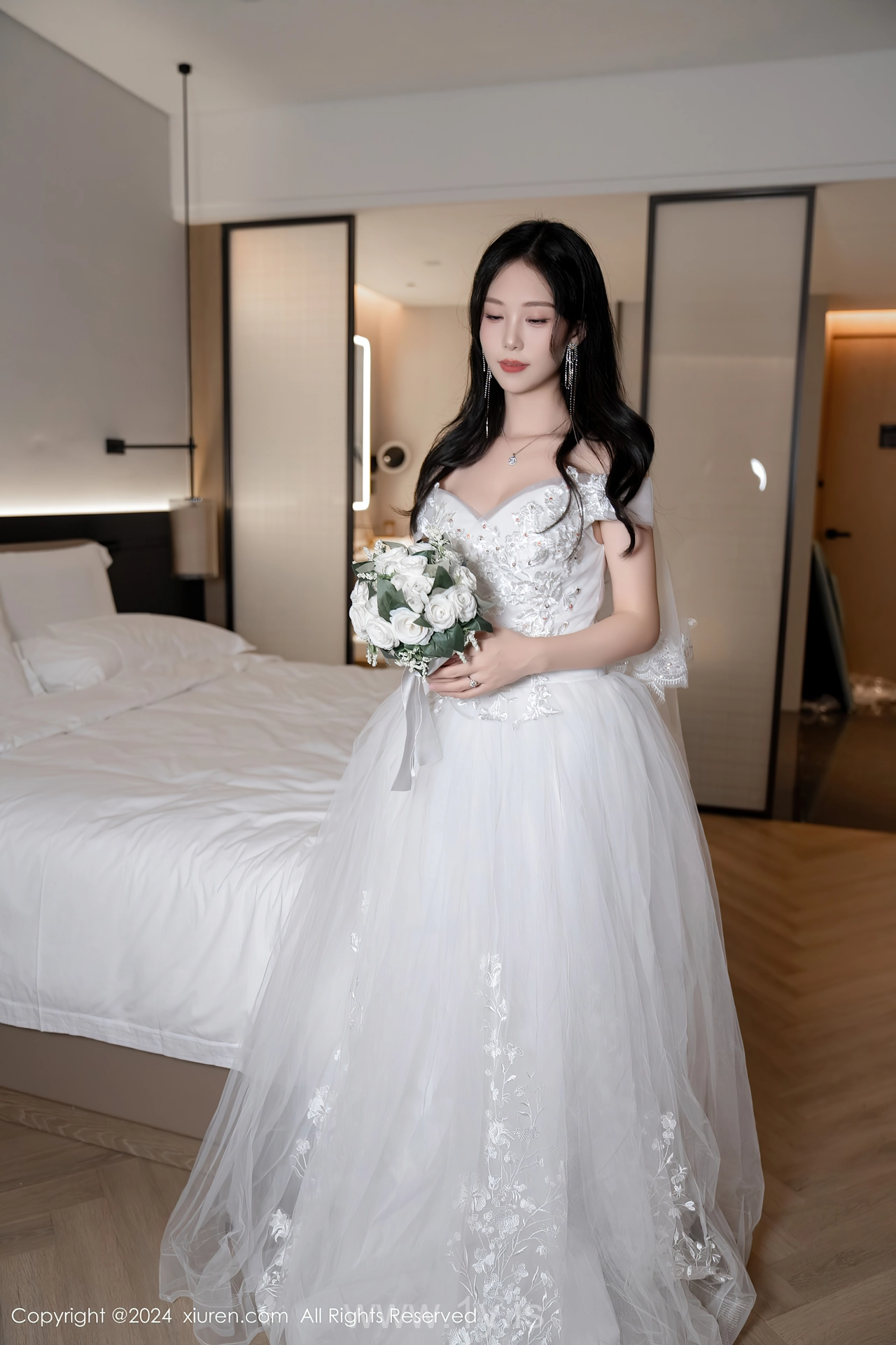 XIUREN(秀人网) No.8998 Sophisticated Asian Angel 利世