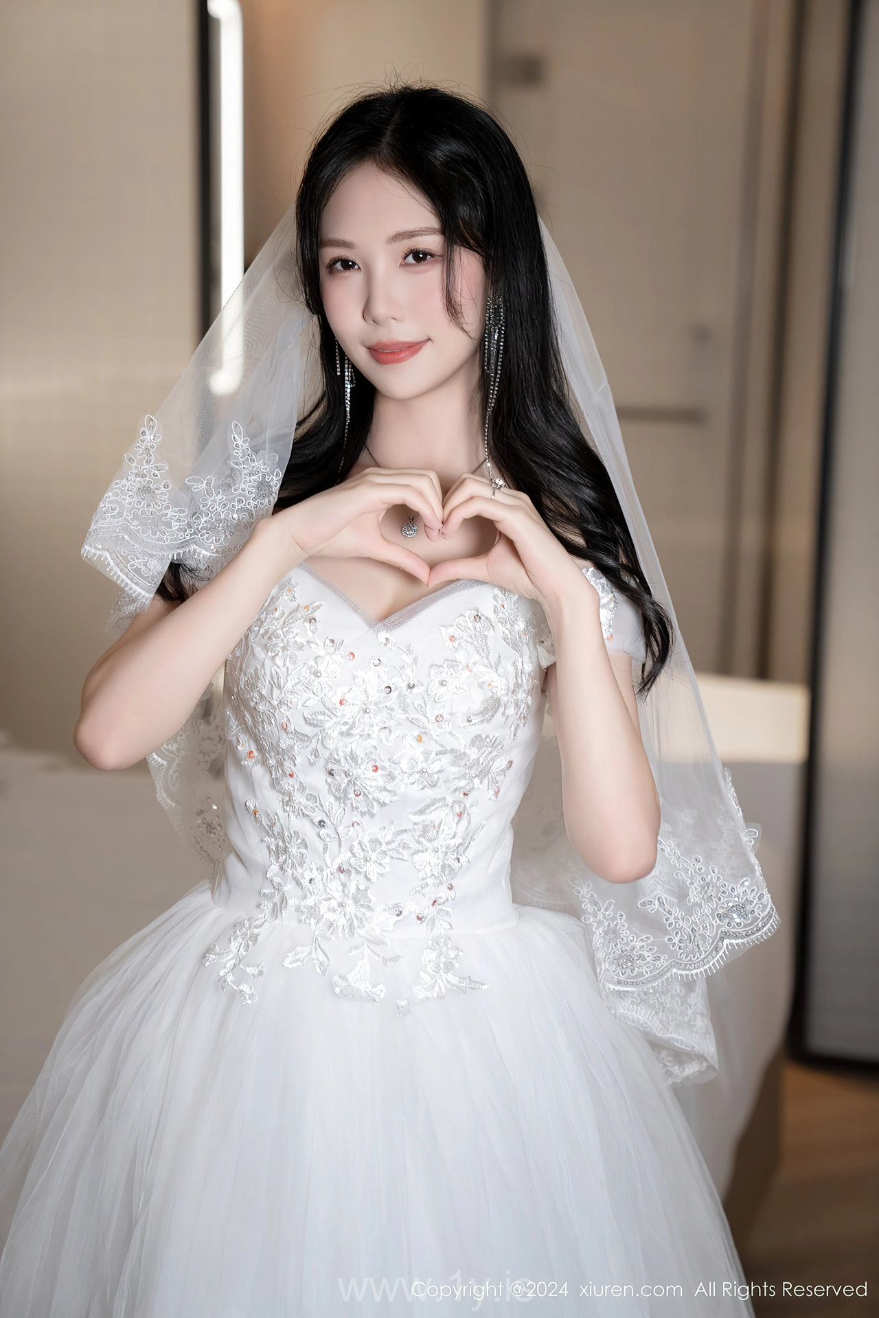 XIUREN(秀人网) No.8998 Sophisticated Asian Angel 利世