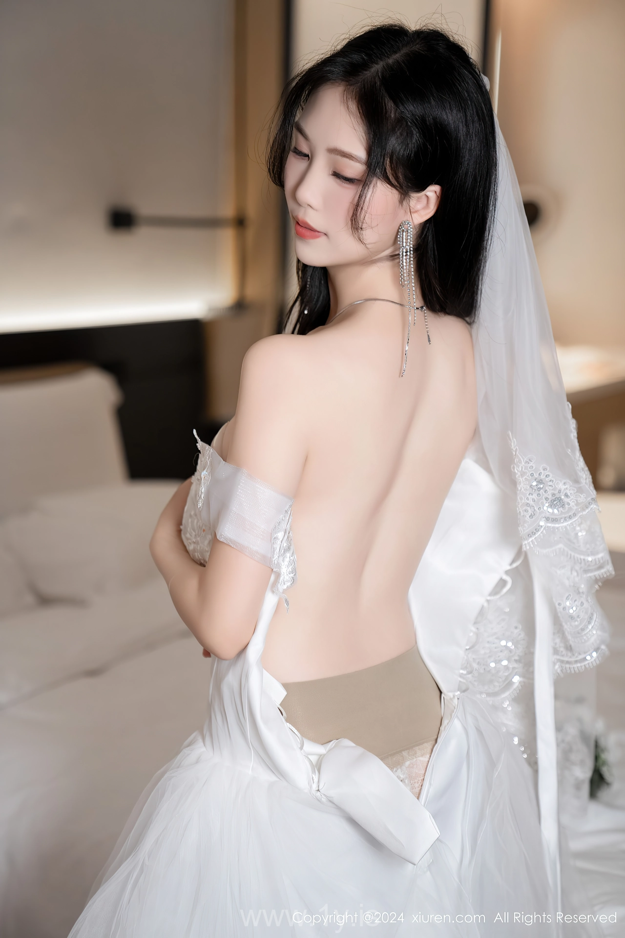 XIUREN(秀人网) No.8998 Sophisticated Asian Angel 利世